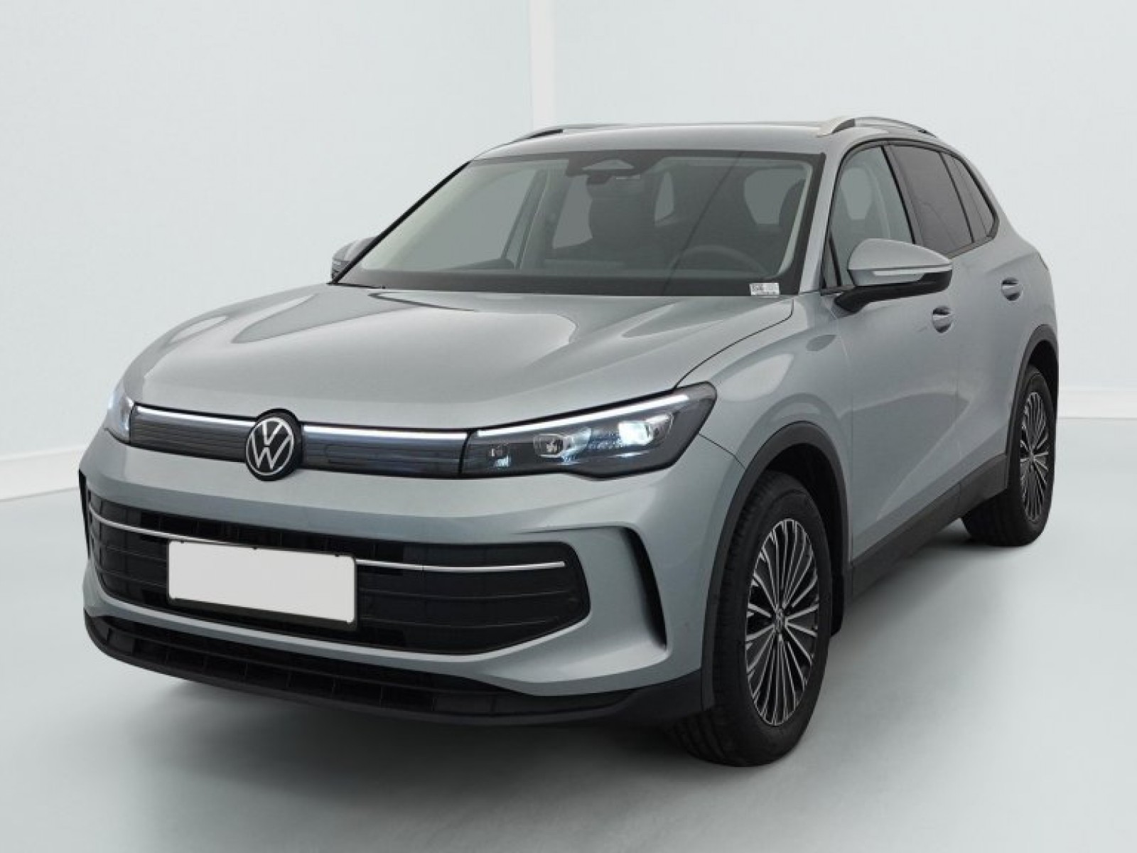 VOLKSWAGEN - TIGUAN NOUVEAU - #842974 - 2