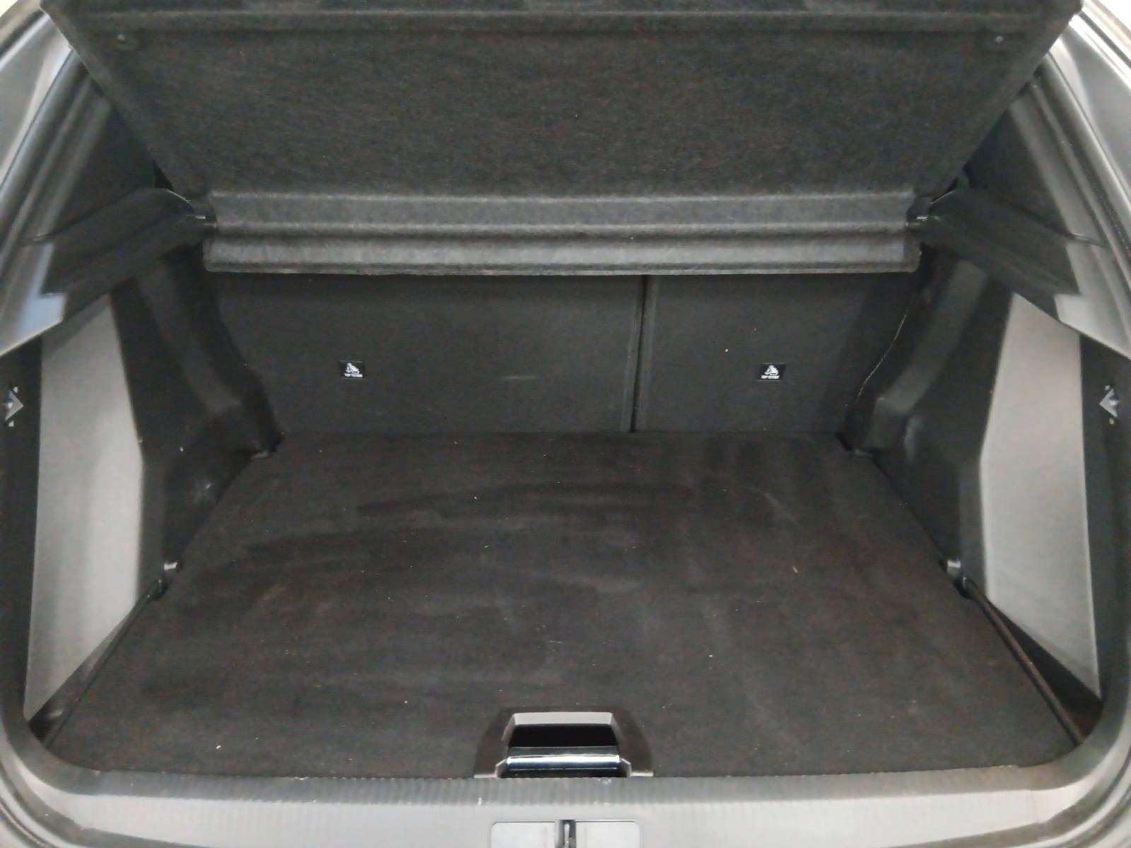 PEUGEOT - 2008 - #843924 - 12