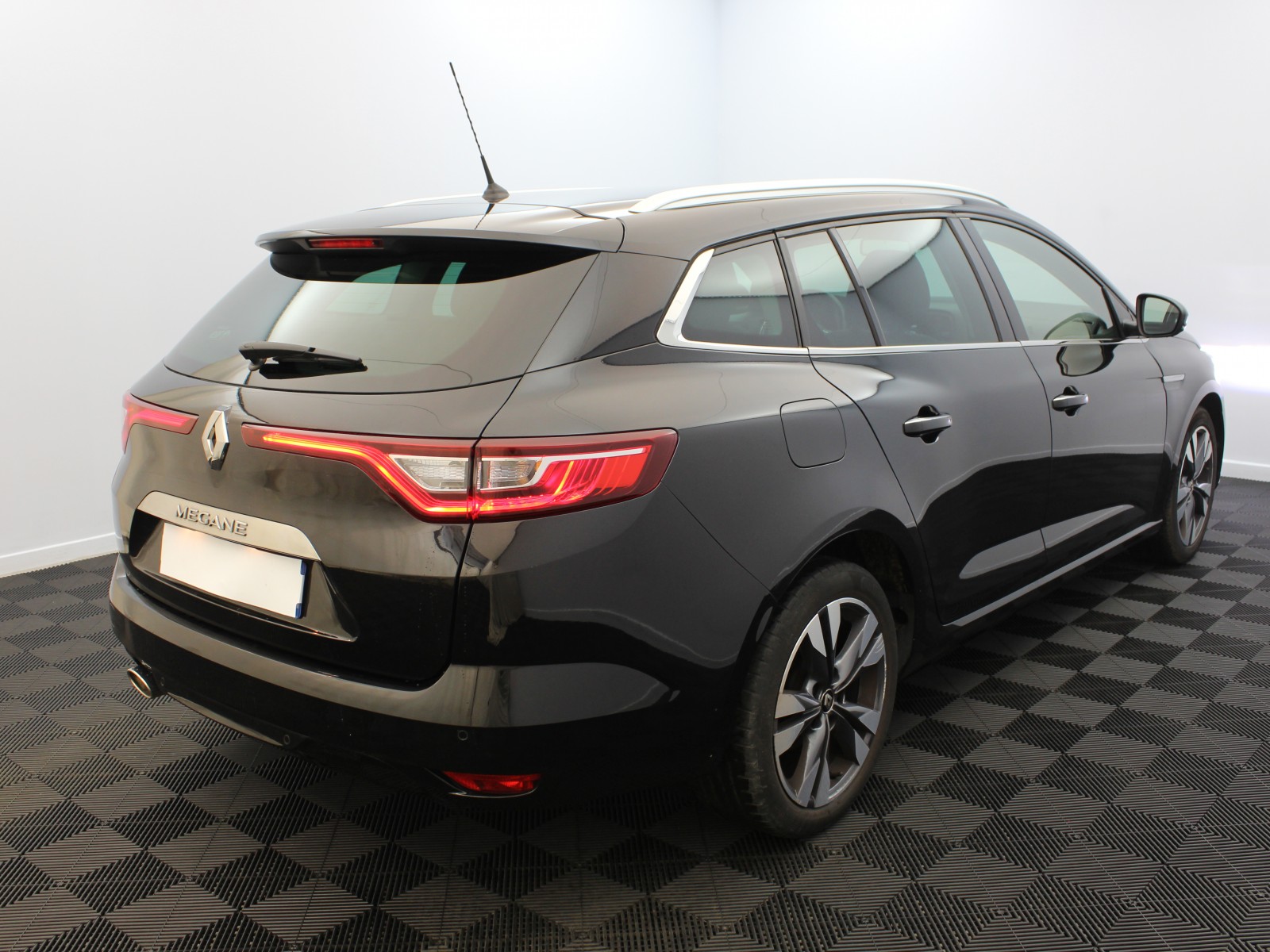 RENAULT - MEGANE IV ESTATE - #181551 - 3