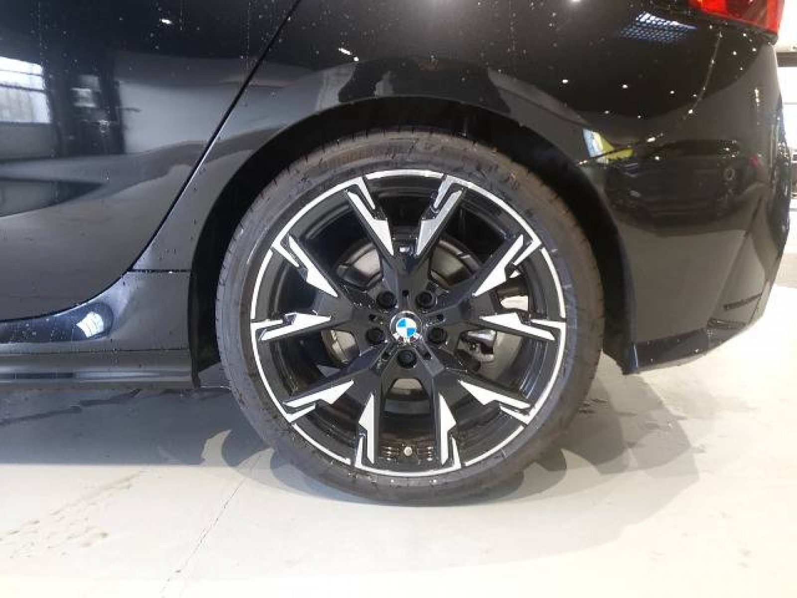 BMW - SERIE 1 F70 - #736860 - 17