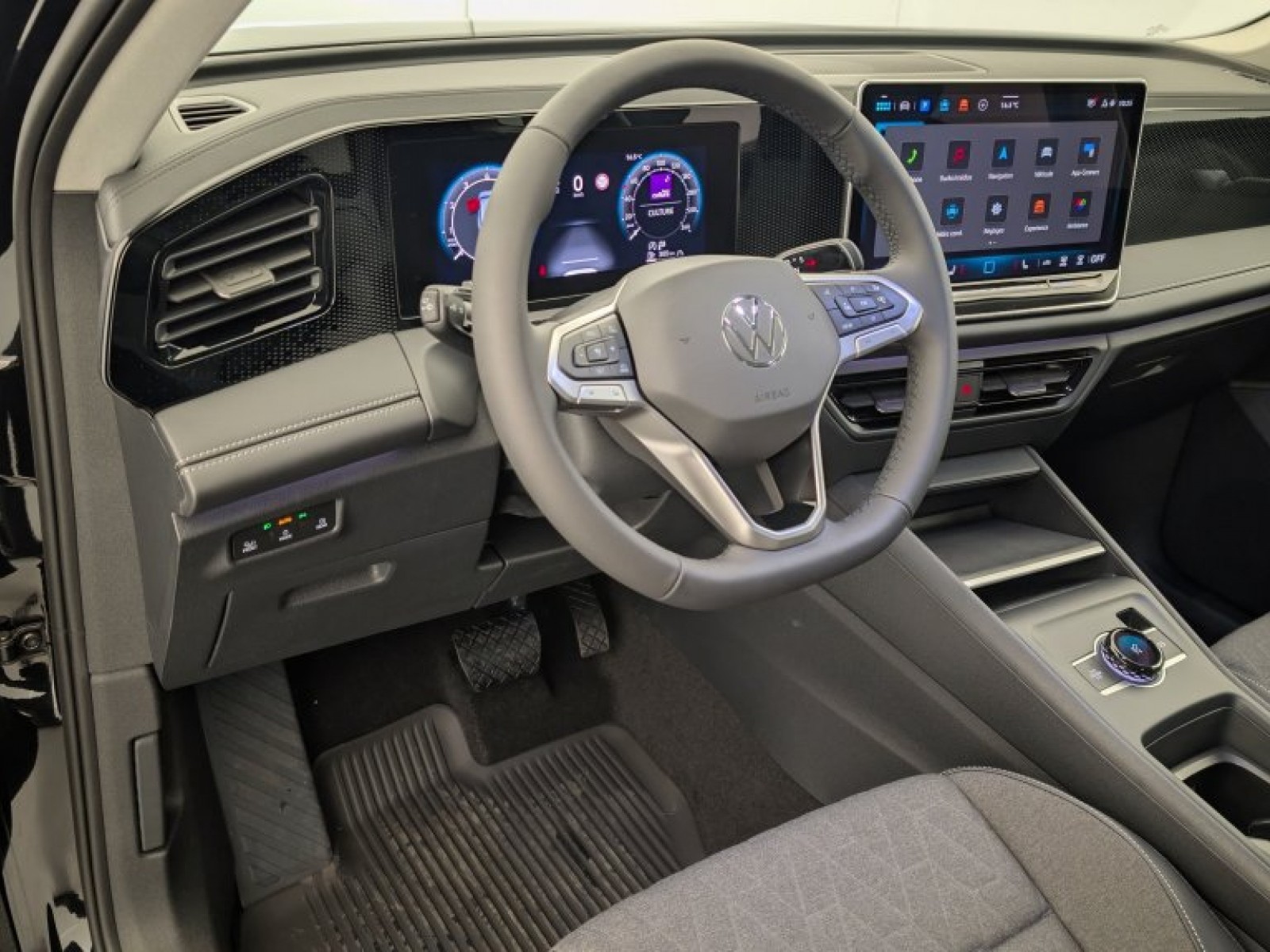 VOLKSWAGEN - TIGUAN NOUVEAU - #845907 - 14