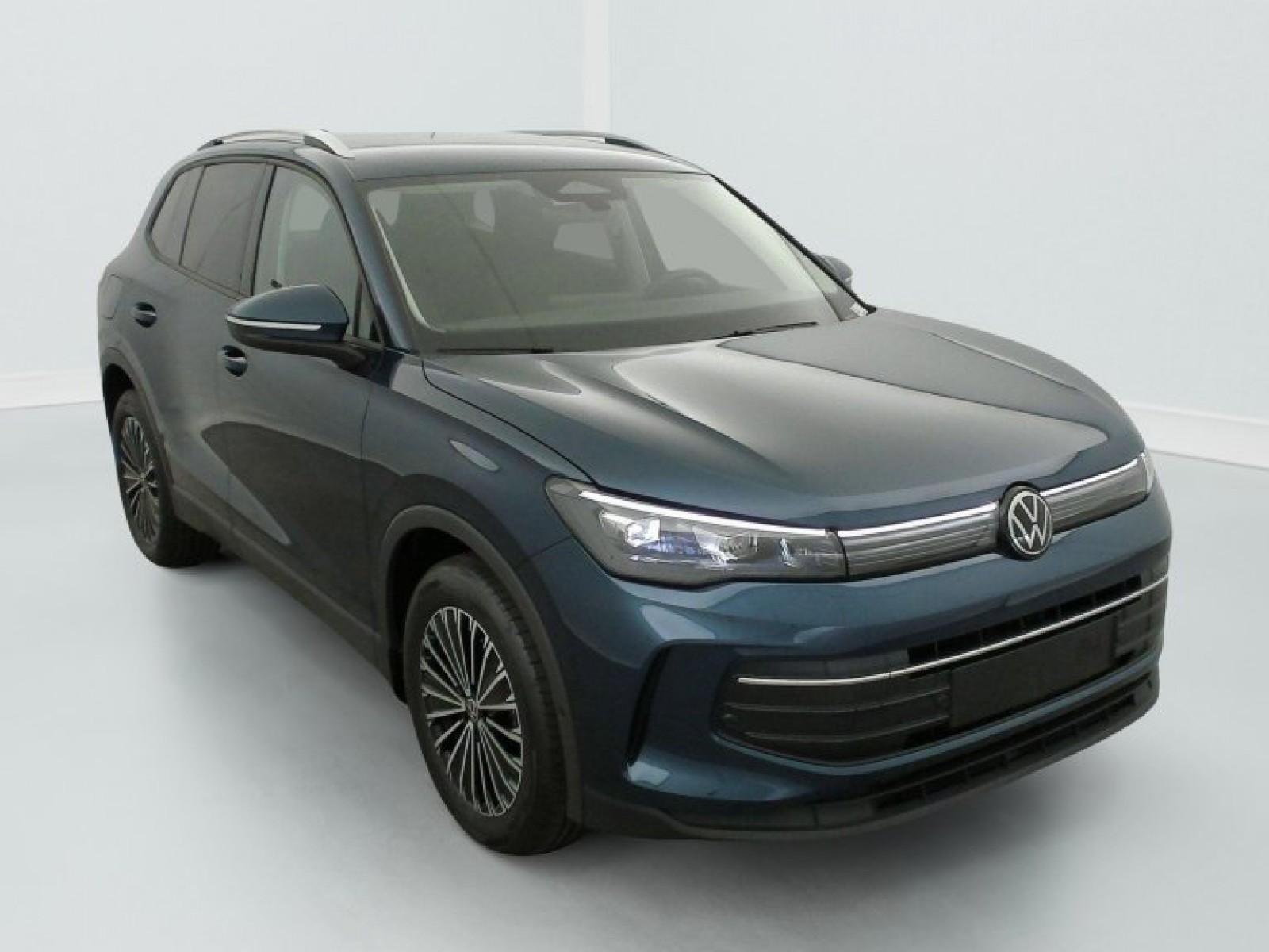 VOLKSWAGEN - TIGUAN NOUVEAU - #845910 - 0