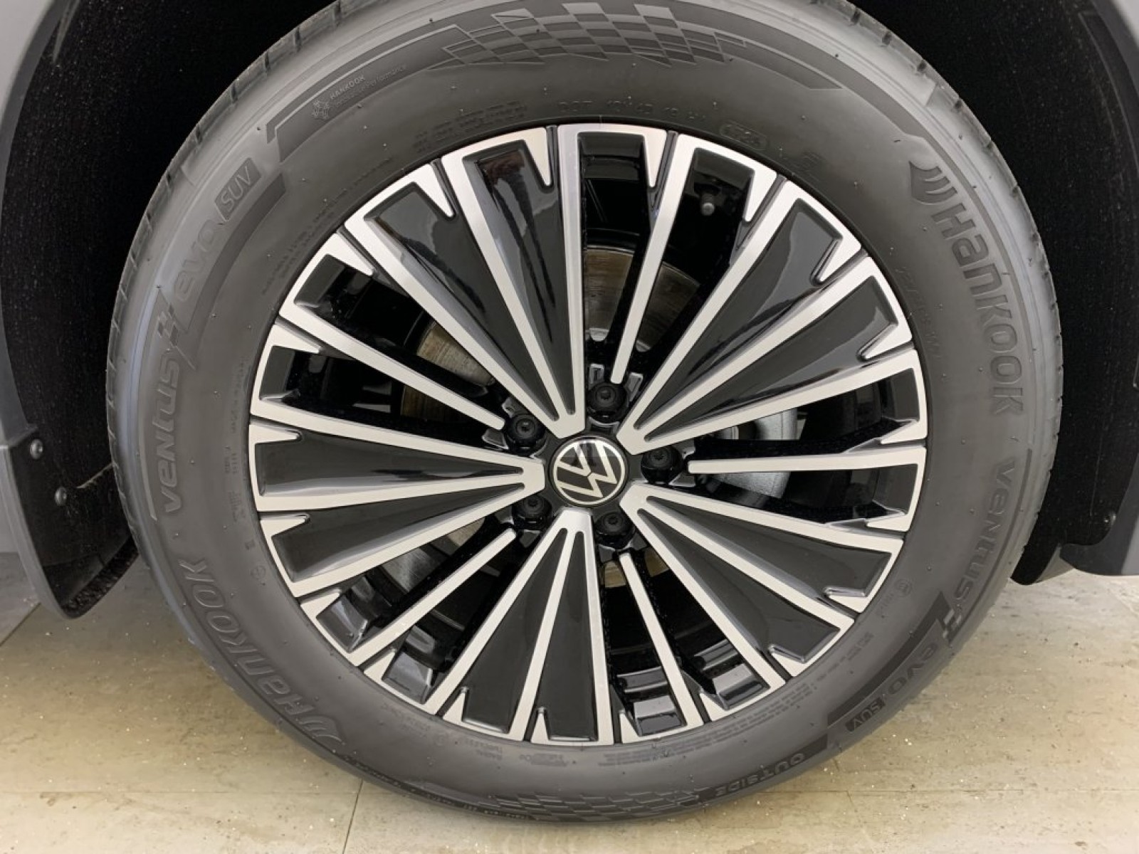 VOLKSWAGEN - TIGUAN NOUVEAU - #845910 - 13