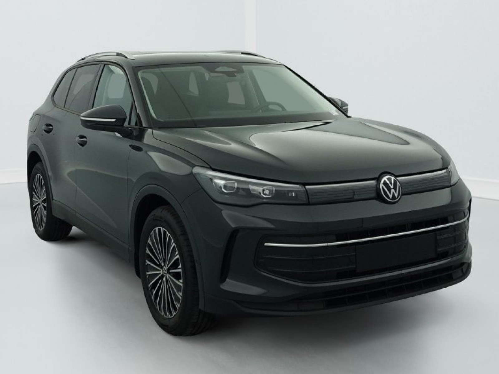 VOLKSWAGEN - TIGUAN NOUVEAU - #845911 - 0
