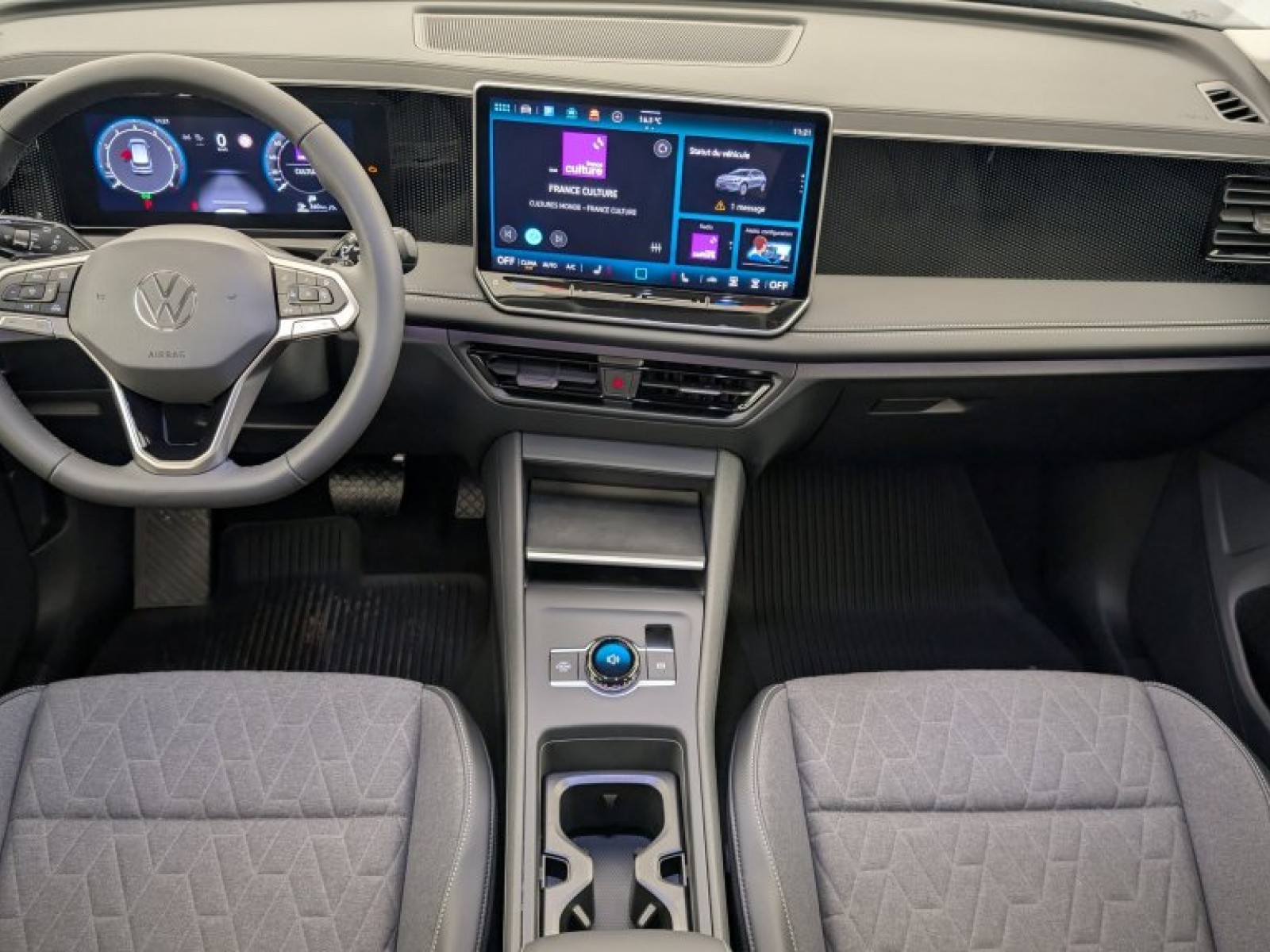VOLKSWAGEN - TIGUAN NOUVEAU - #845911 - 12