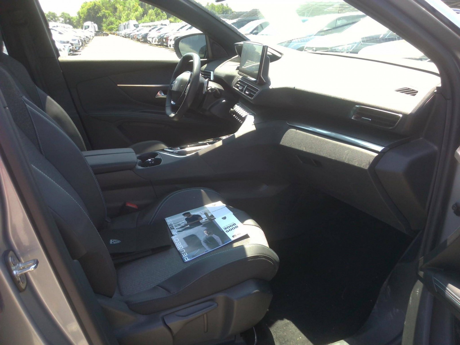 PEUGEOT - 5008 - #845999 - 5
