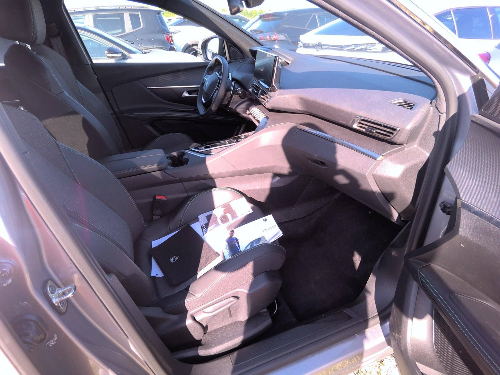 PEUGEOT - 5008 - #845995 - 5