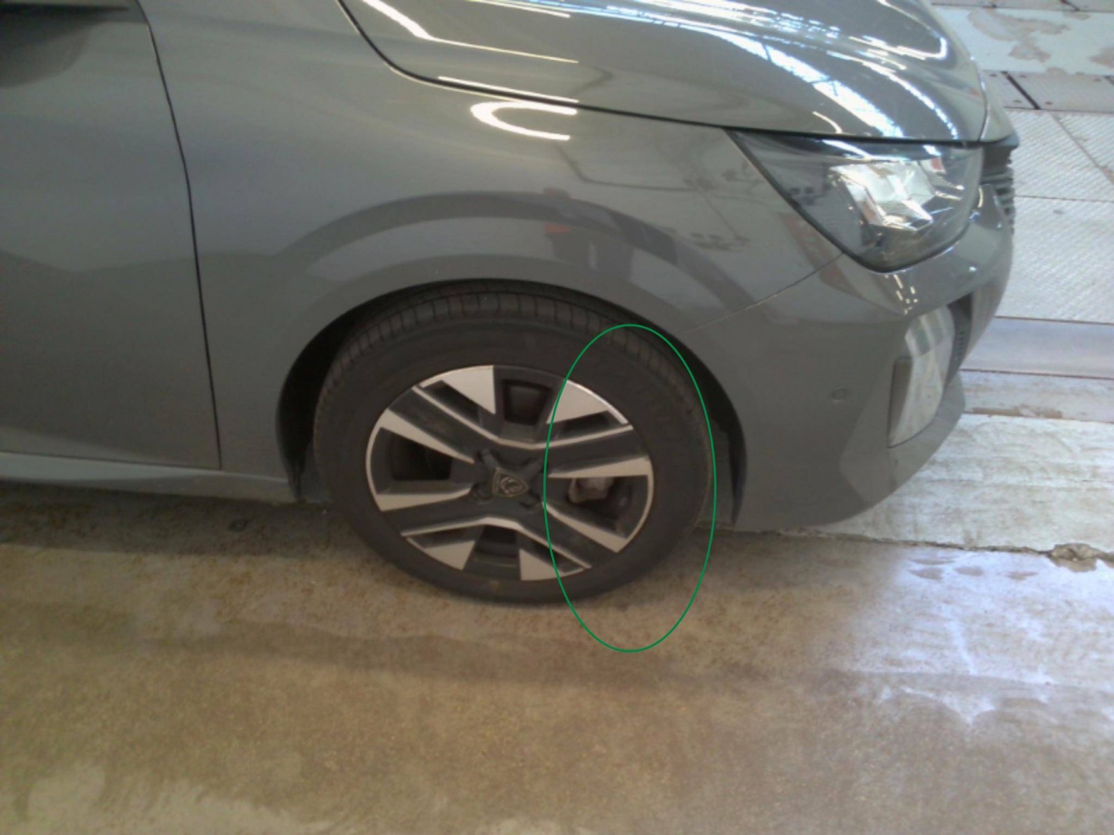 PEUGEOT - 208 - #845942 - 9