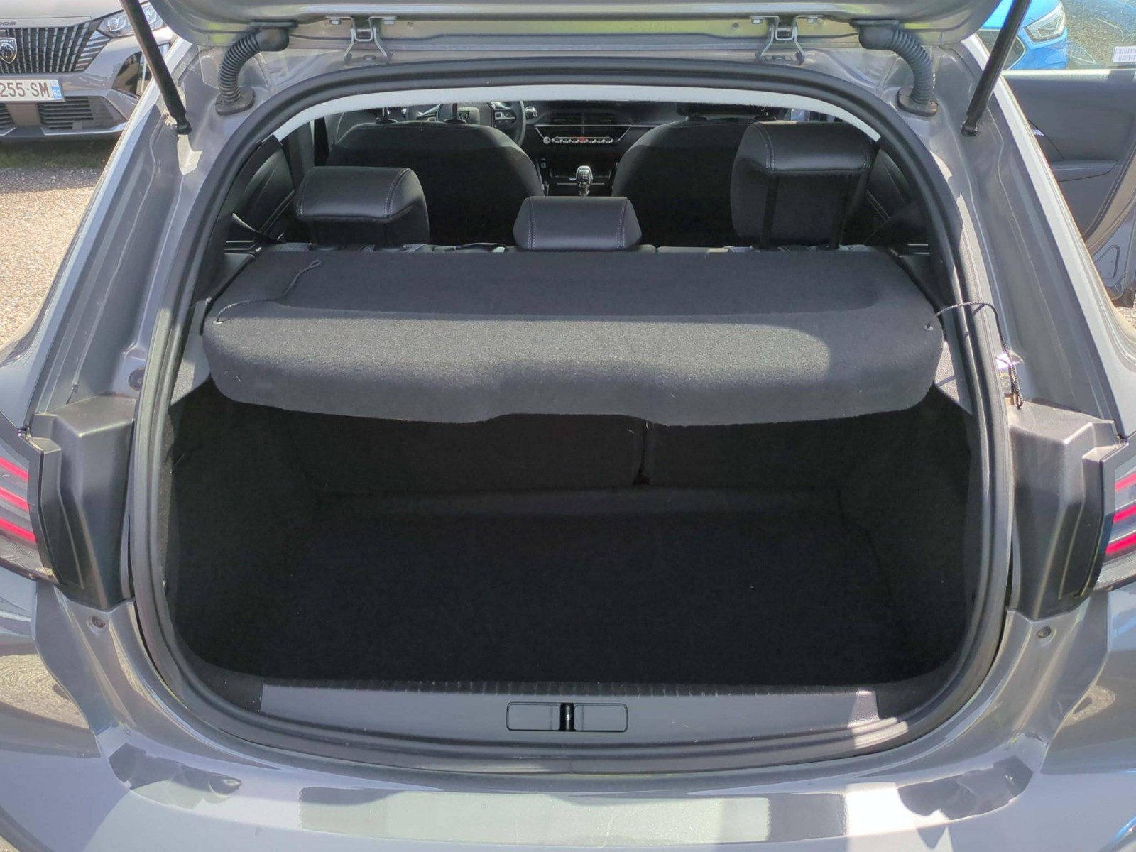 PEUGEOT - 208 - #845966 - 5