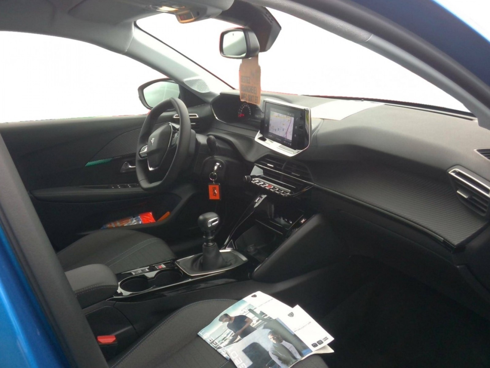PEUGEOT - 208 - #845944 - 11