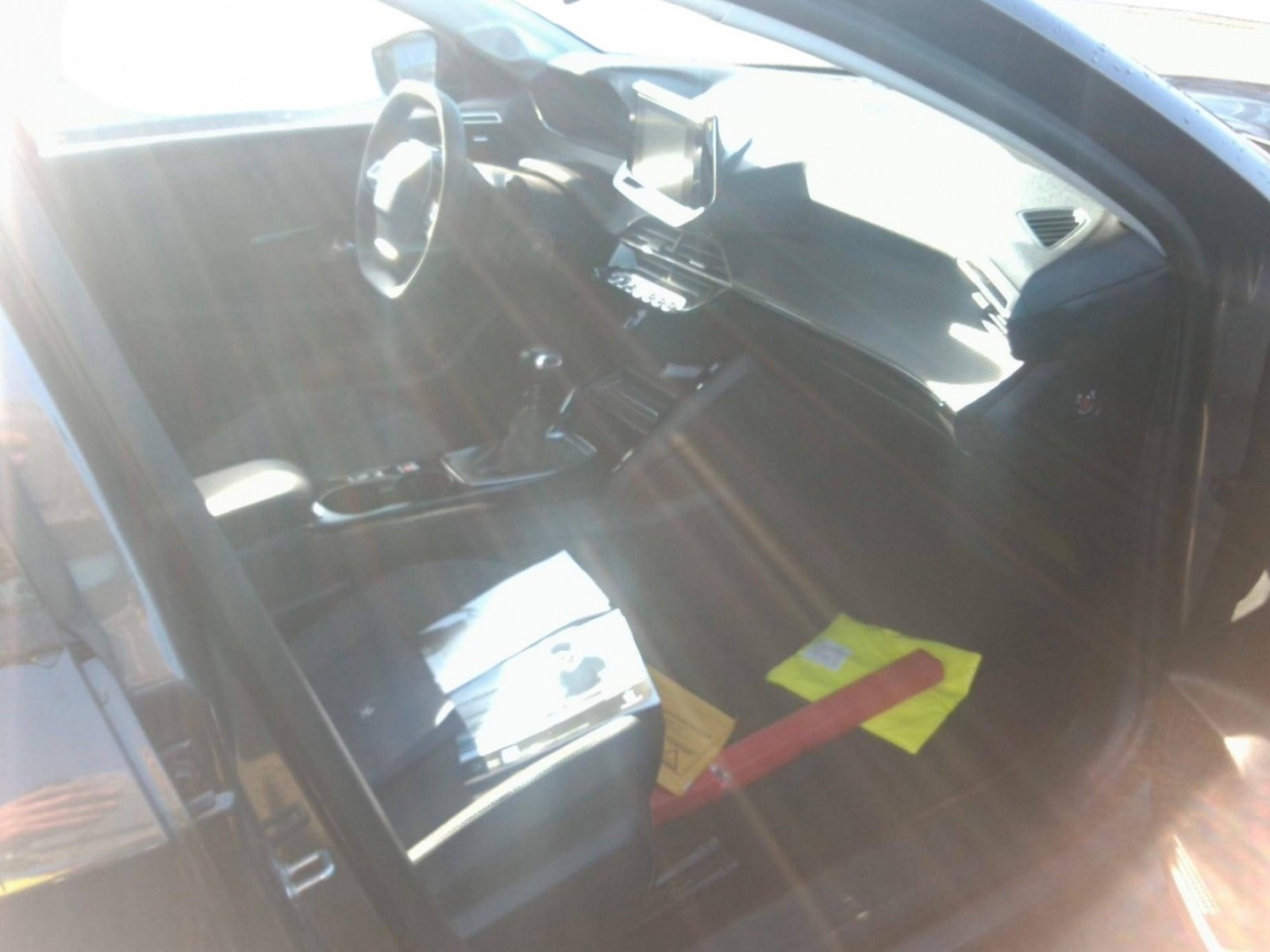 PEUGEOT - 208 - #845948 - 13