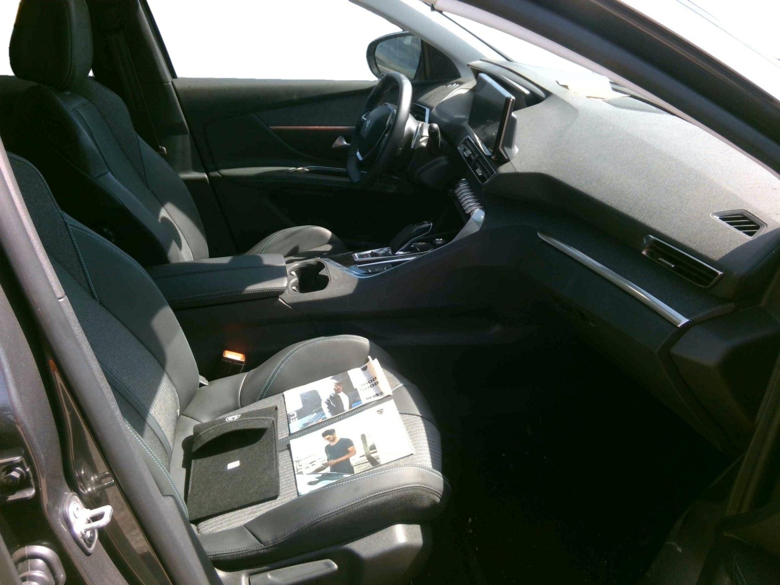 PEUGEOT - 3008 - #845971 - 2