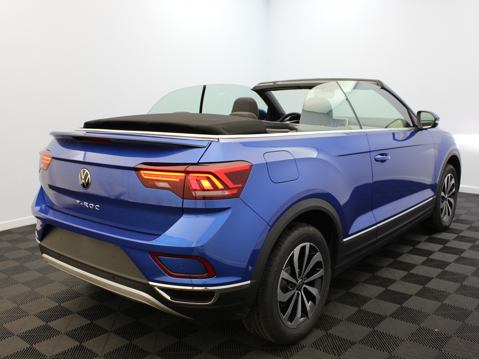 VOLKSWAGEN - T-ROC CABRIOLET - #181614 - 4