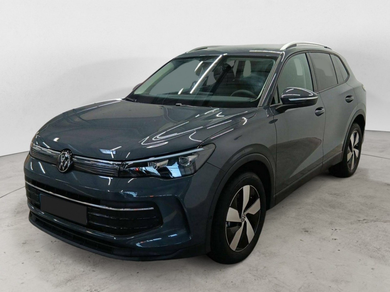 VOLKSWAGEN - TIGUAN - #843608 - 12