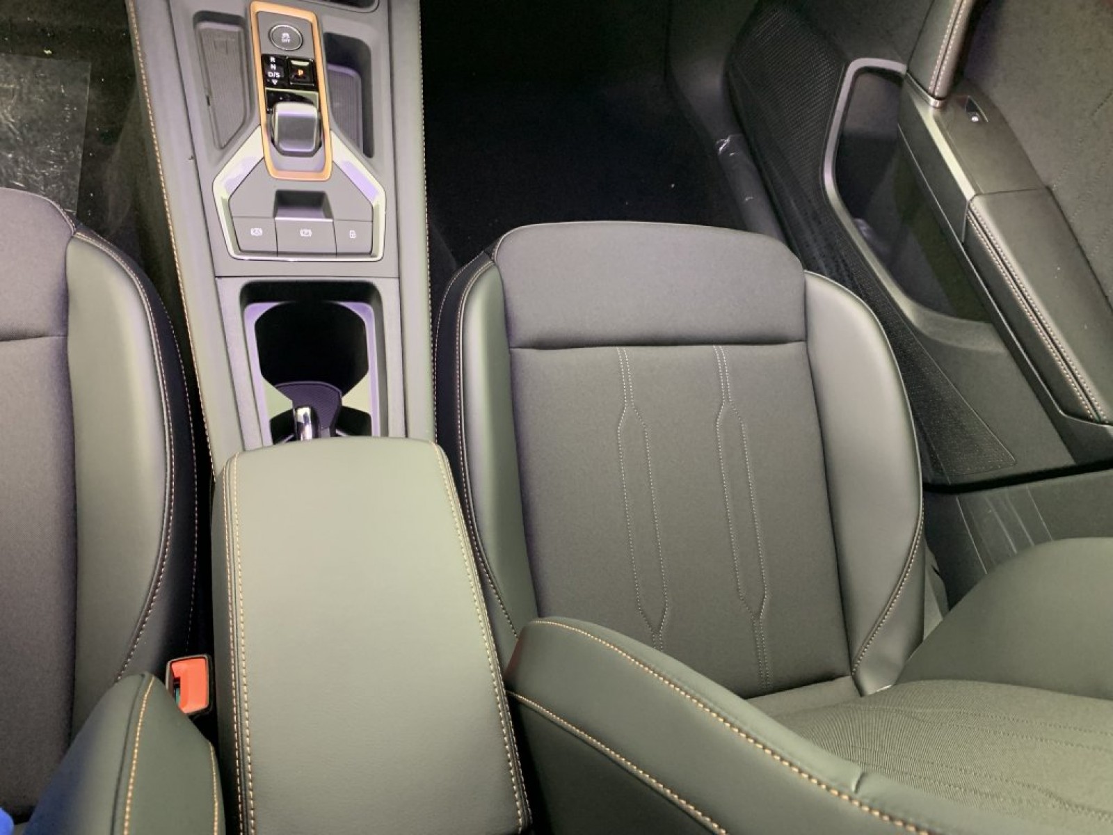 CUPRA - Terramar - #839740 - 33