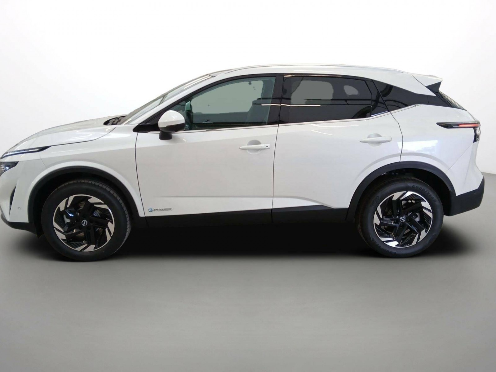 NISSAN - QASHQAI - #842648 - 2