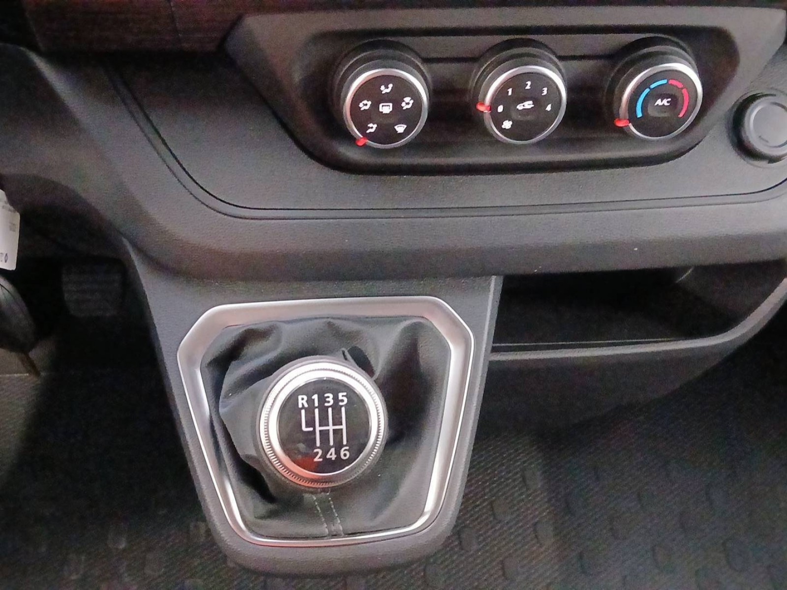 RENAULT - TRAFIC FOURGON - #841489 - 14