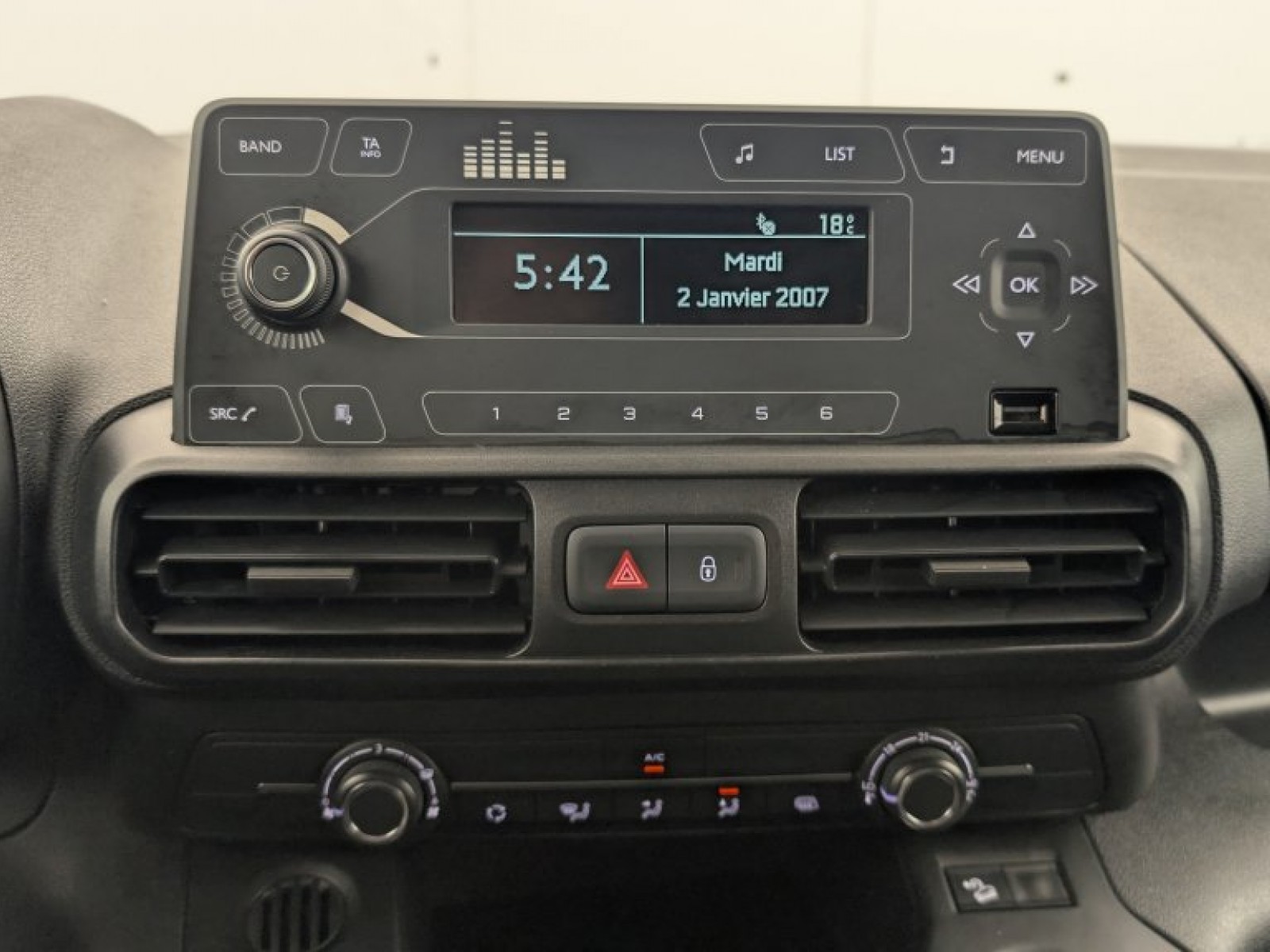 CITROEN - BERLINGO VAN - #846437 - 37