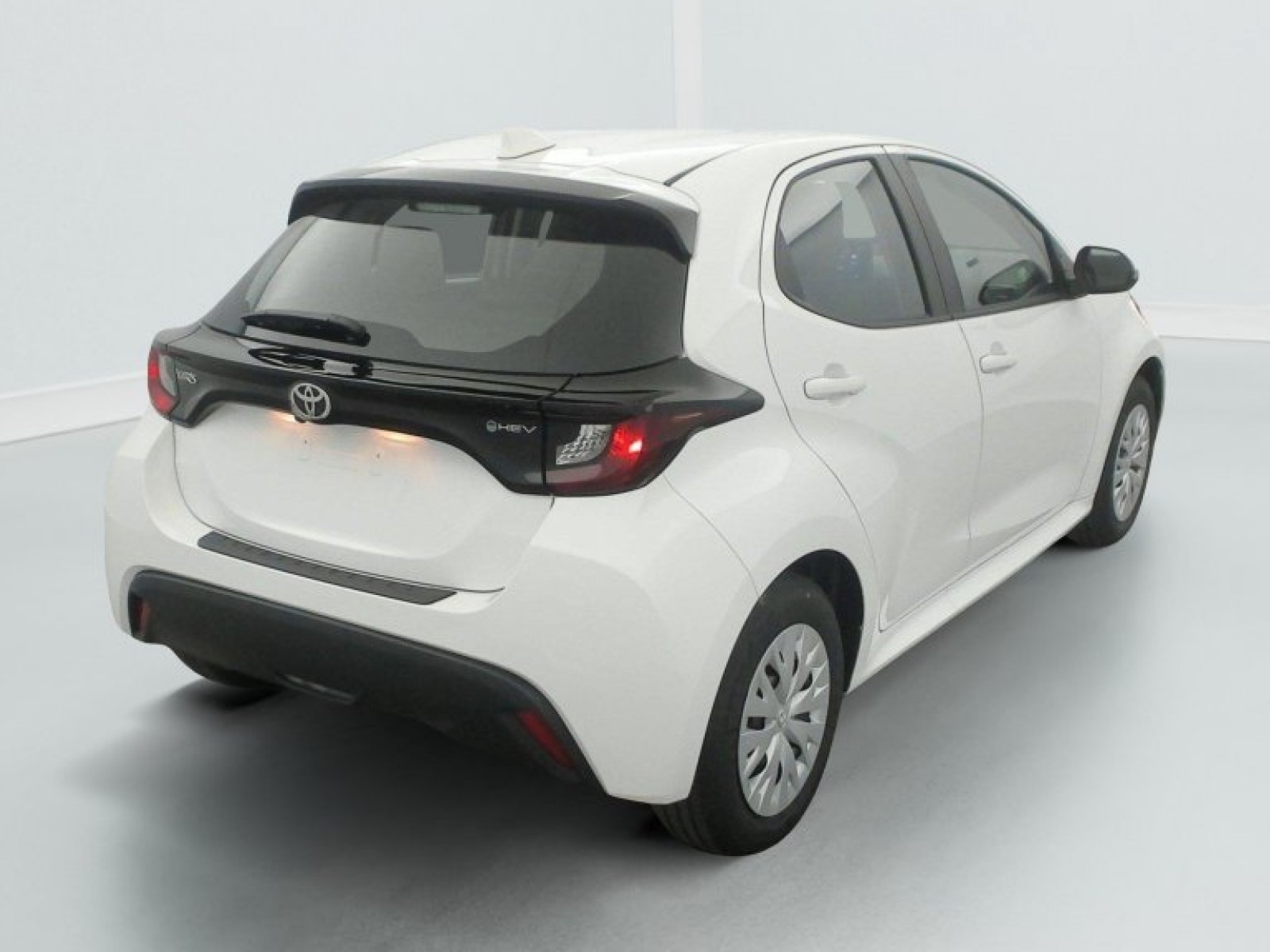 TOYOTA - YARIS HYBRIDE - #734225 - 1