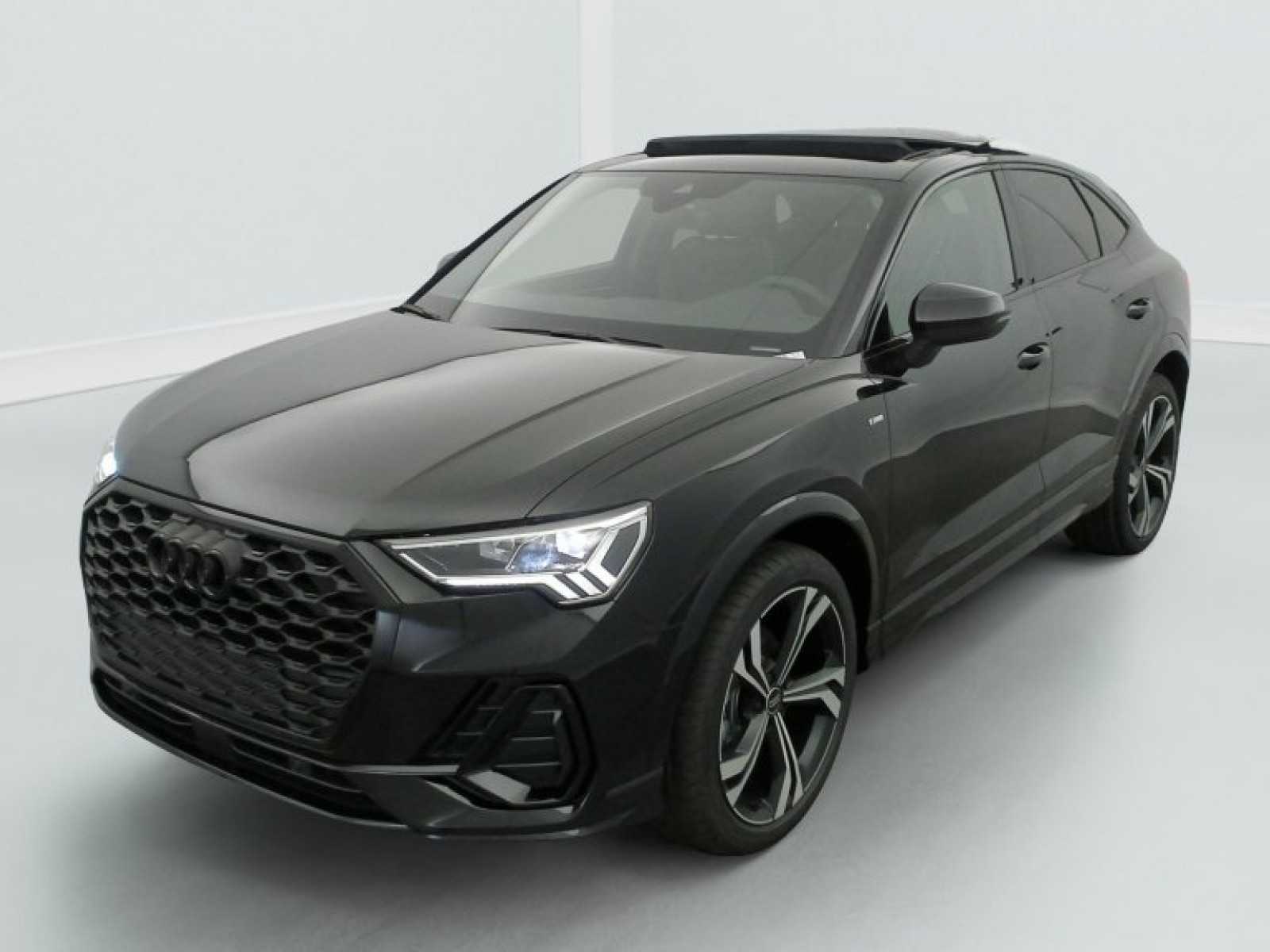 AUDI - Q3 Sportback - #840768 - 4