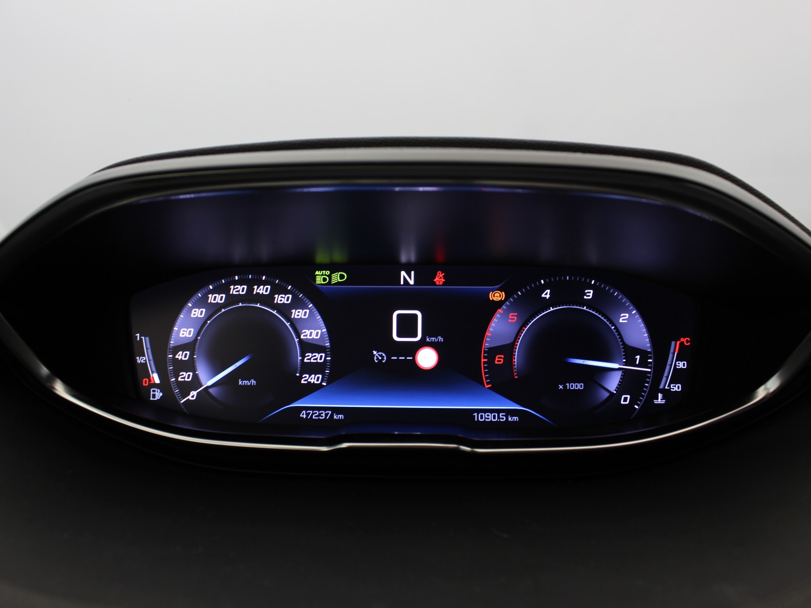 PEUGEOT - 3008 - #181639 - 12