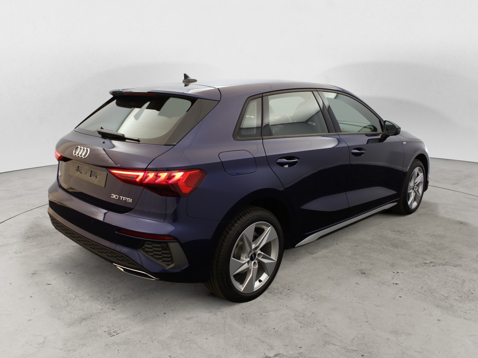 AUDI - A3 SPORTBACK - #179251 - 3