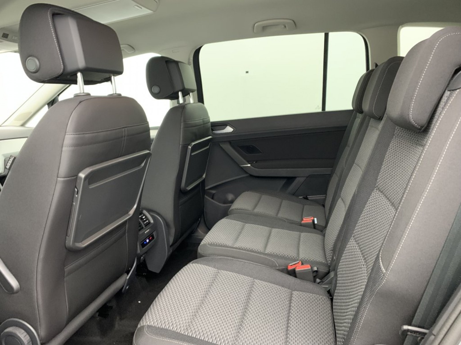 VOLKSWAGEN - Touran - #844834 - 15
