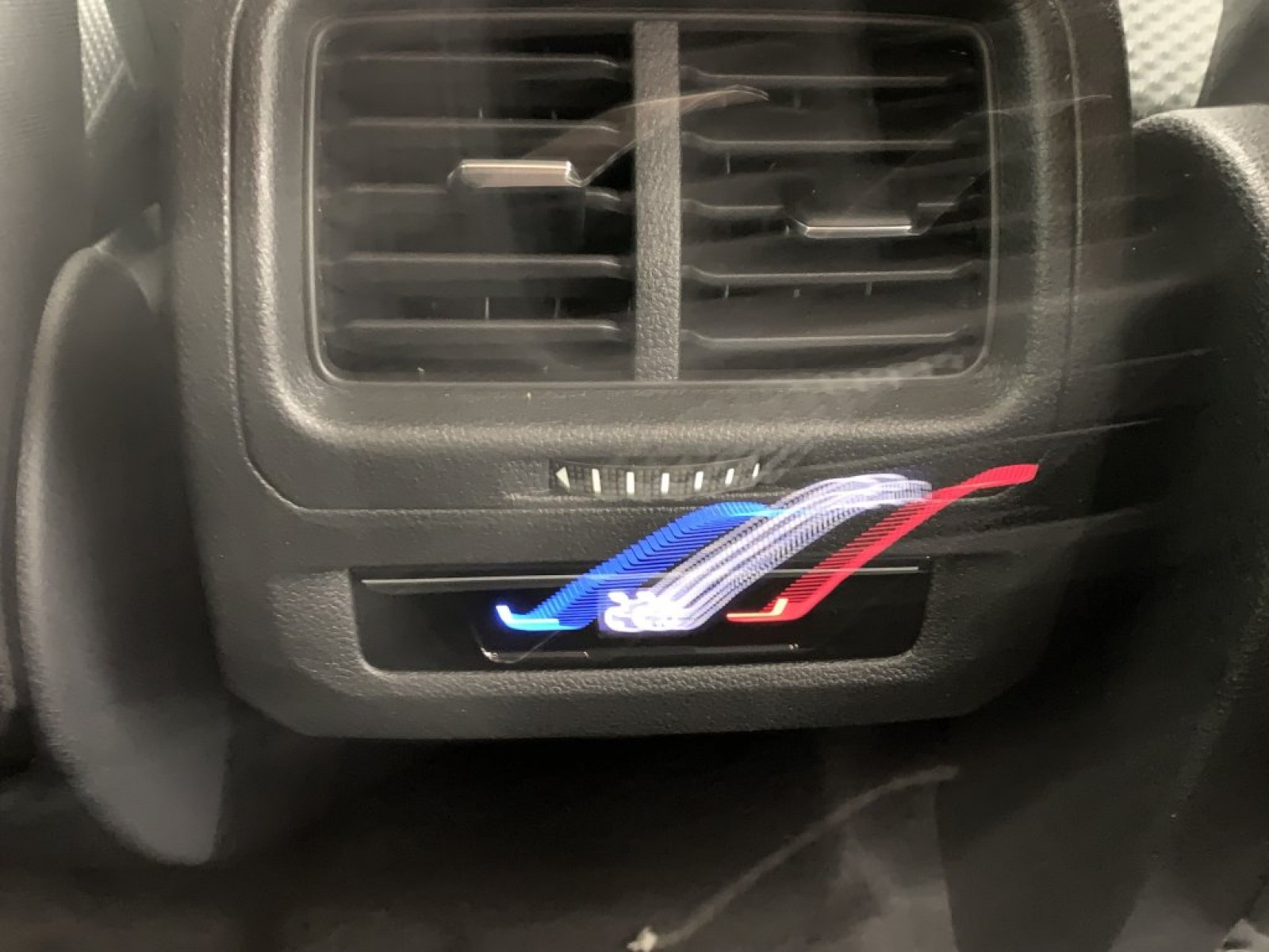 VOLKSWAGEN - Touran - #844834 - 20