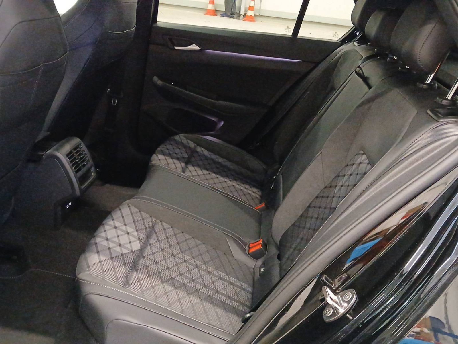 VOLKSWAGEN - GOLF - #625417 - 8