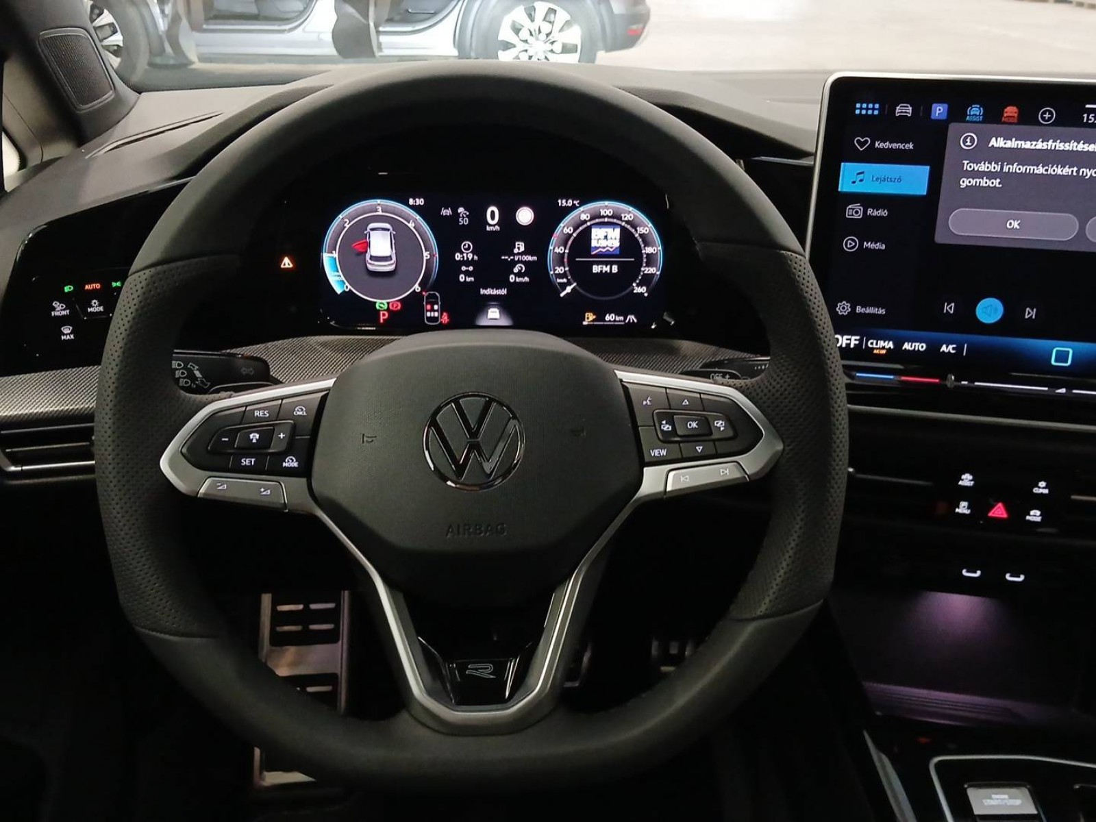 VOLKSWAGEN - GOLF - #625419 - 10