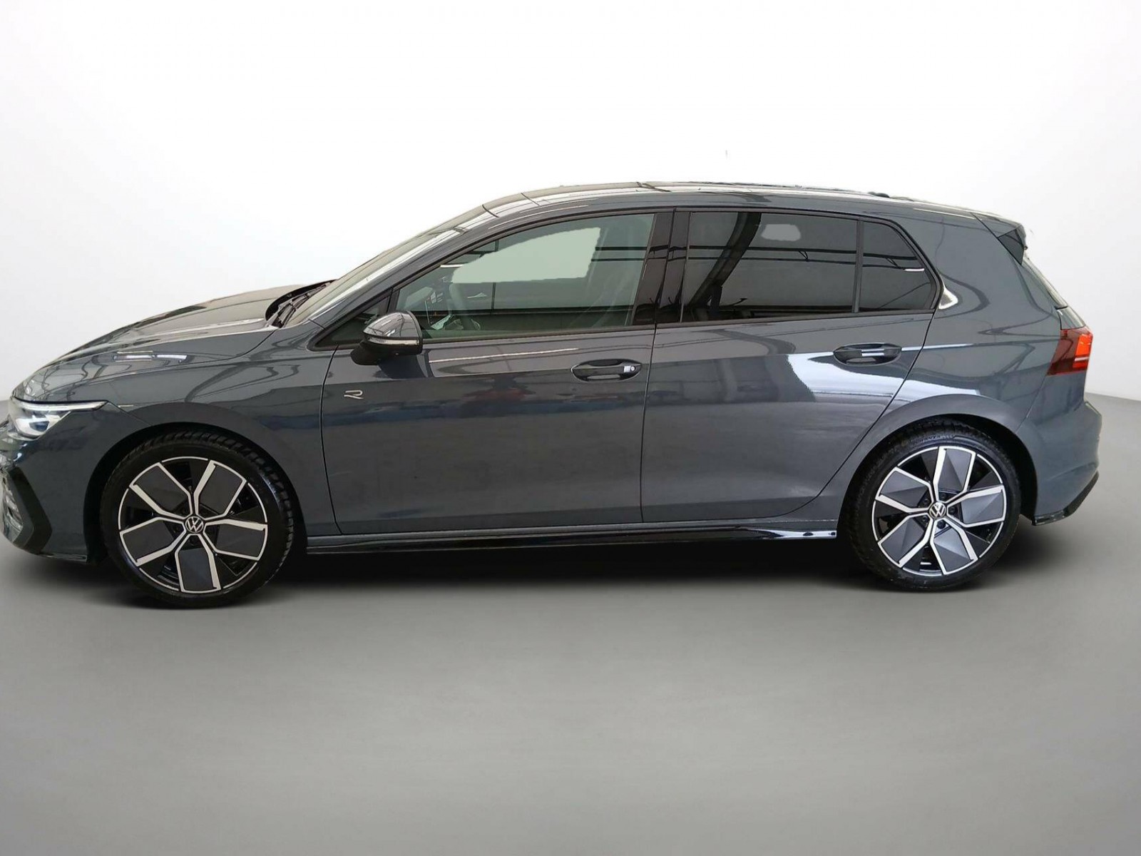 VOLKSWAGEN - GOLF - #625380 - 16