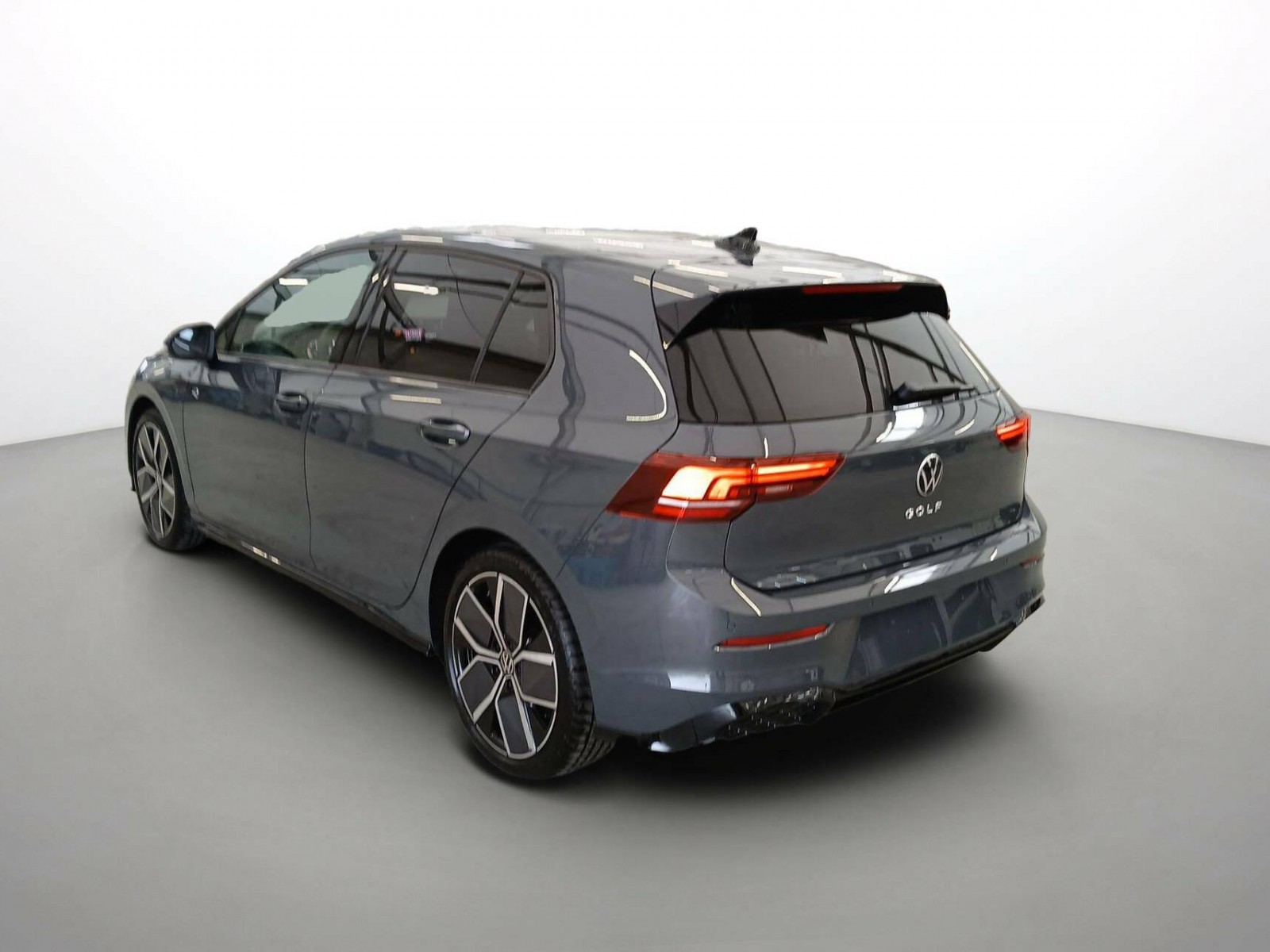 VOLKSWAGEN - GOLF - #625420 - 2