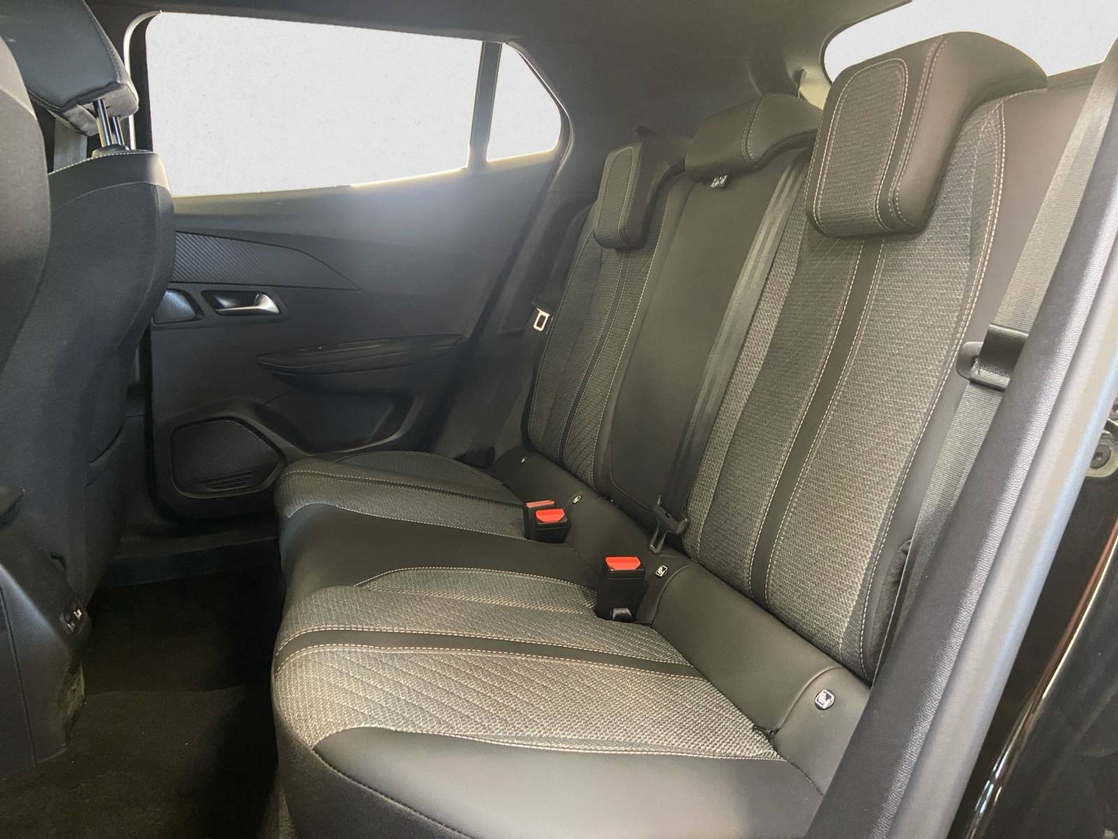 PEUGEOT - 2008 - #843993 - 8