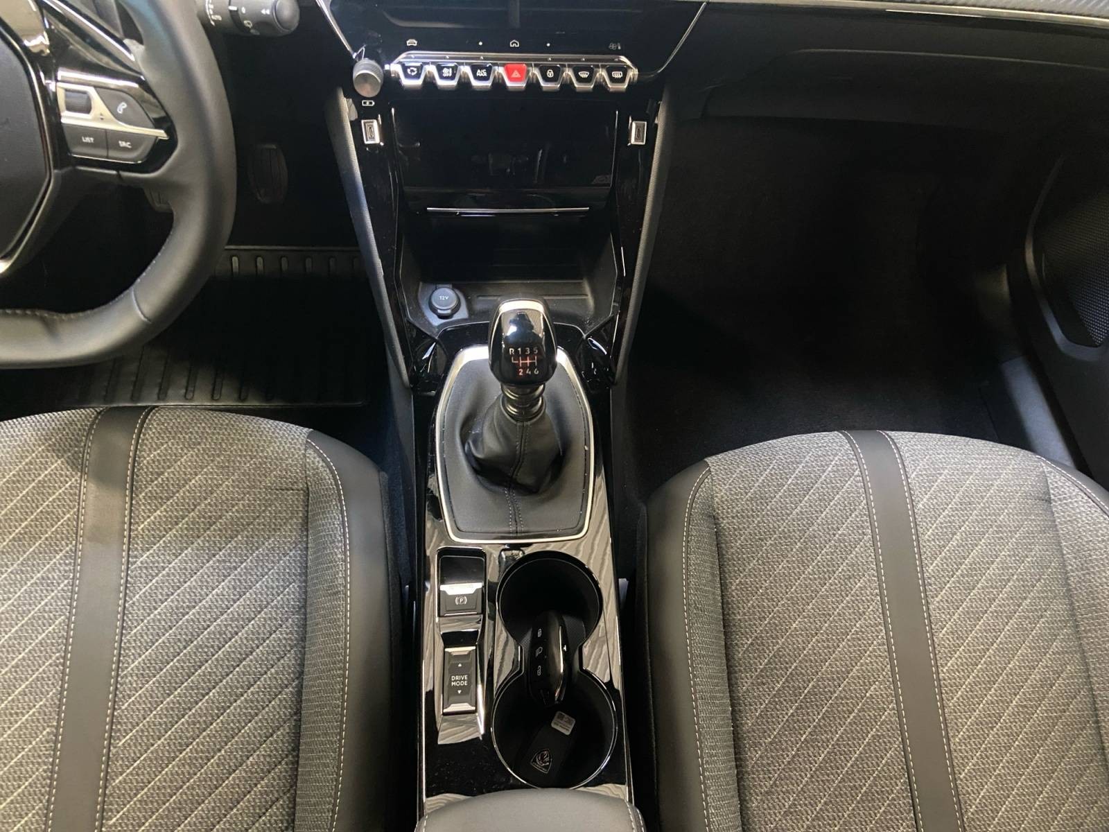 PEUGEOT - 2008 - #843993 - 14