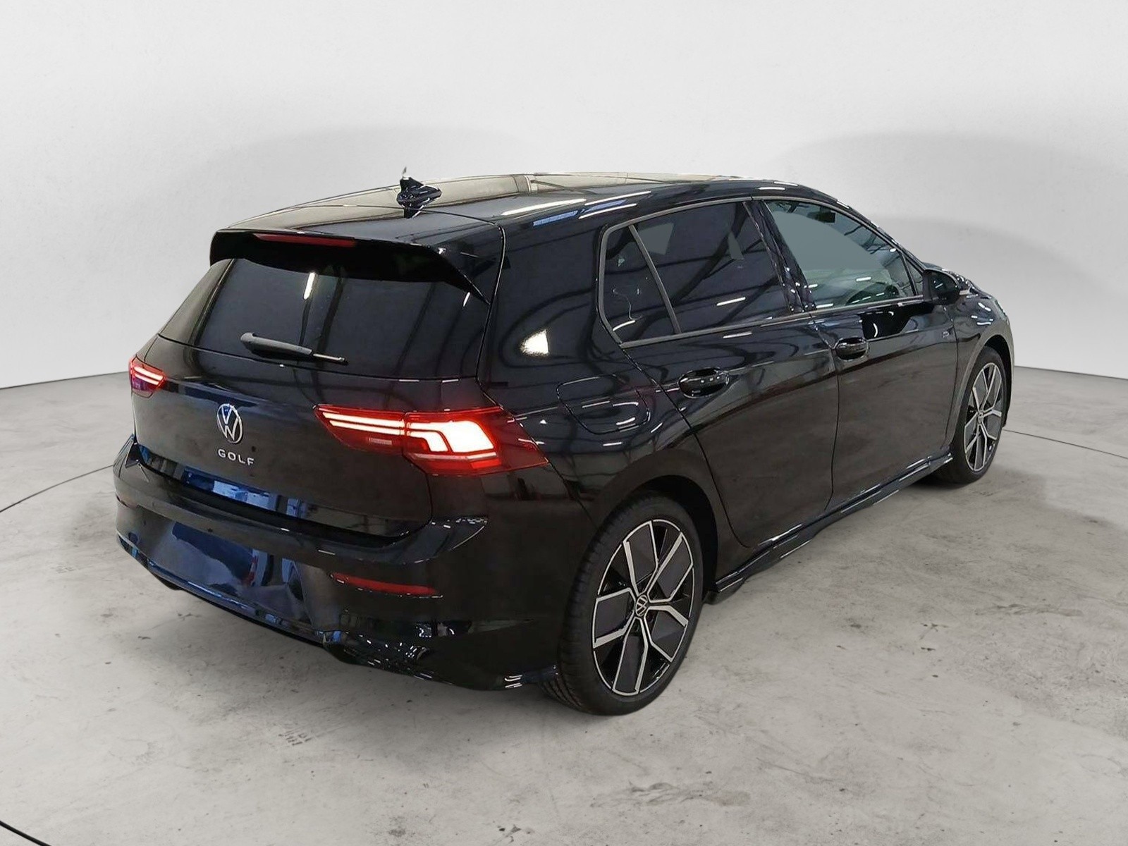 VOLKSWAGEN - GOLF - #625409 - 7