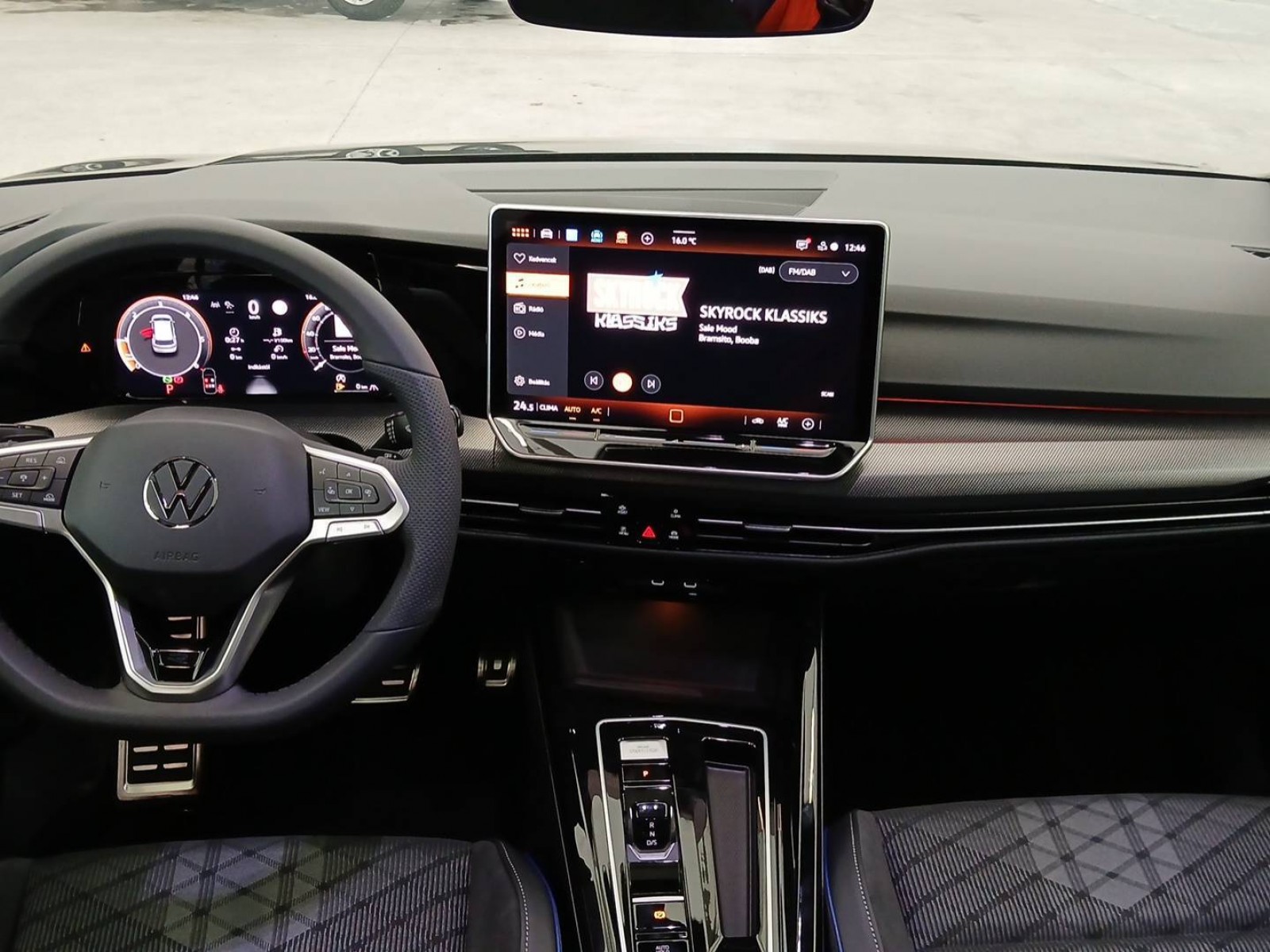 VOLKSWAGEN - GOLF - #625390 - 14