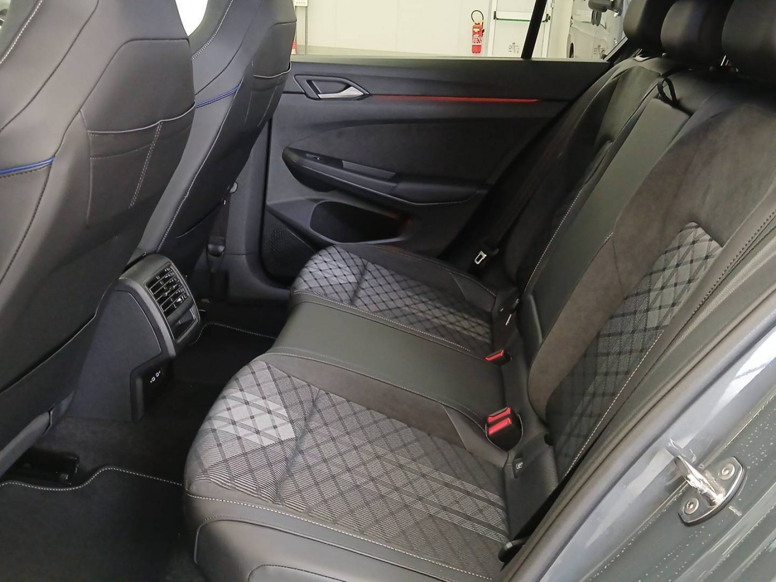 VOLKSWAGEN - GOLF - #625392 - 8