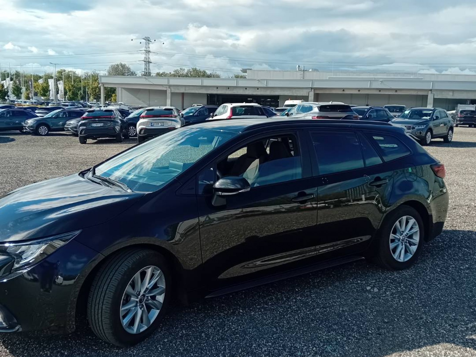 TOYOTA - COROLLA TOURING SPORTS HYBRIDE - #843456 - 0