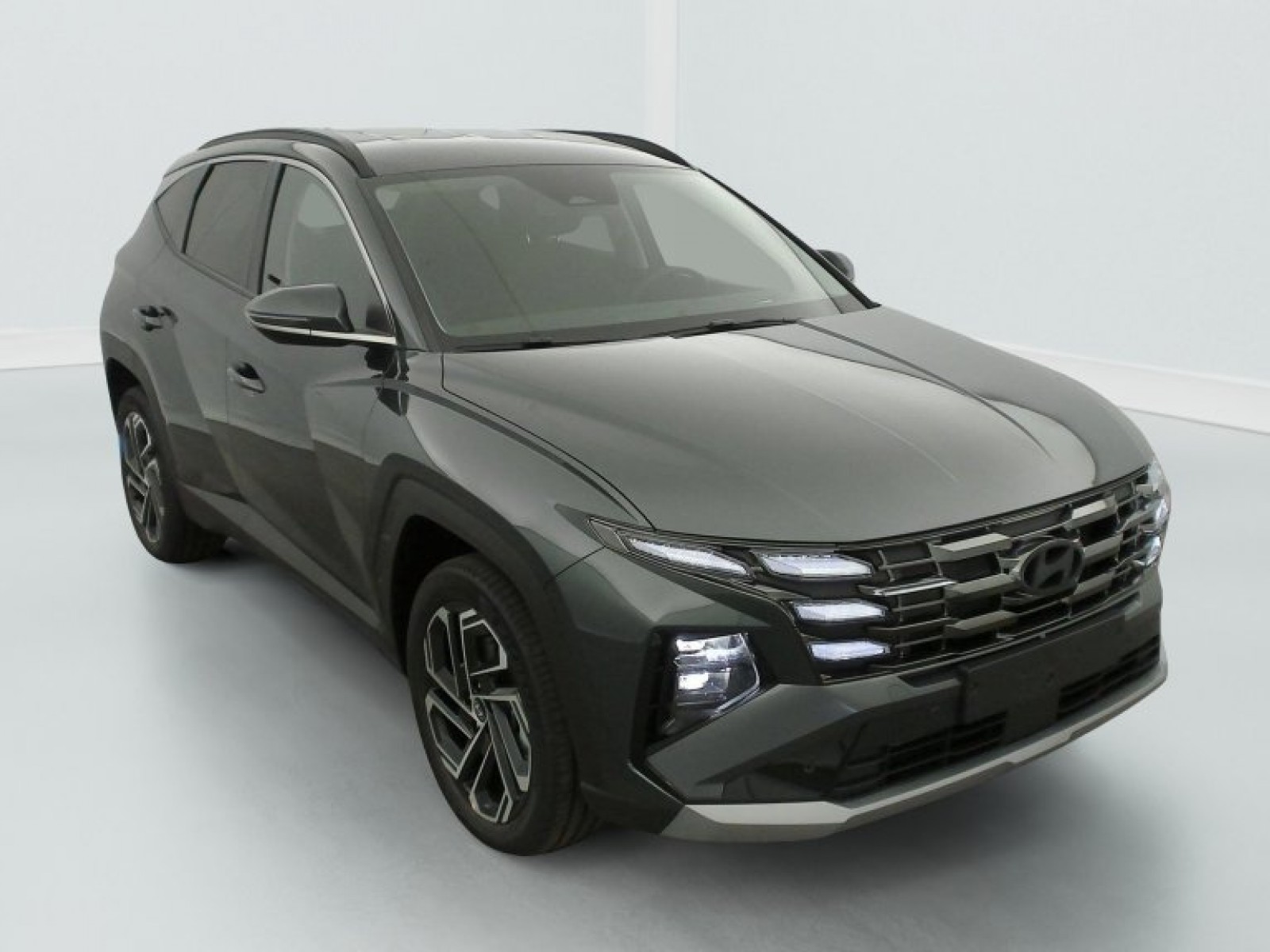 HYUNDAI - Tucson - #844766 - 0