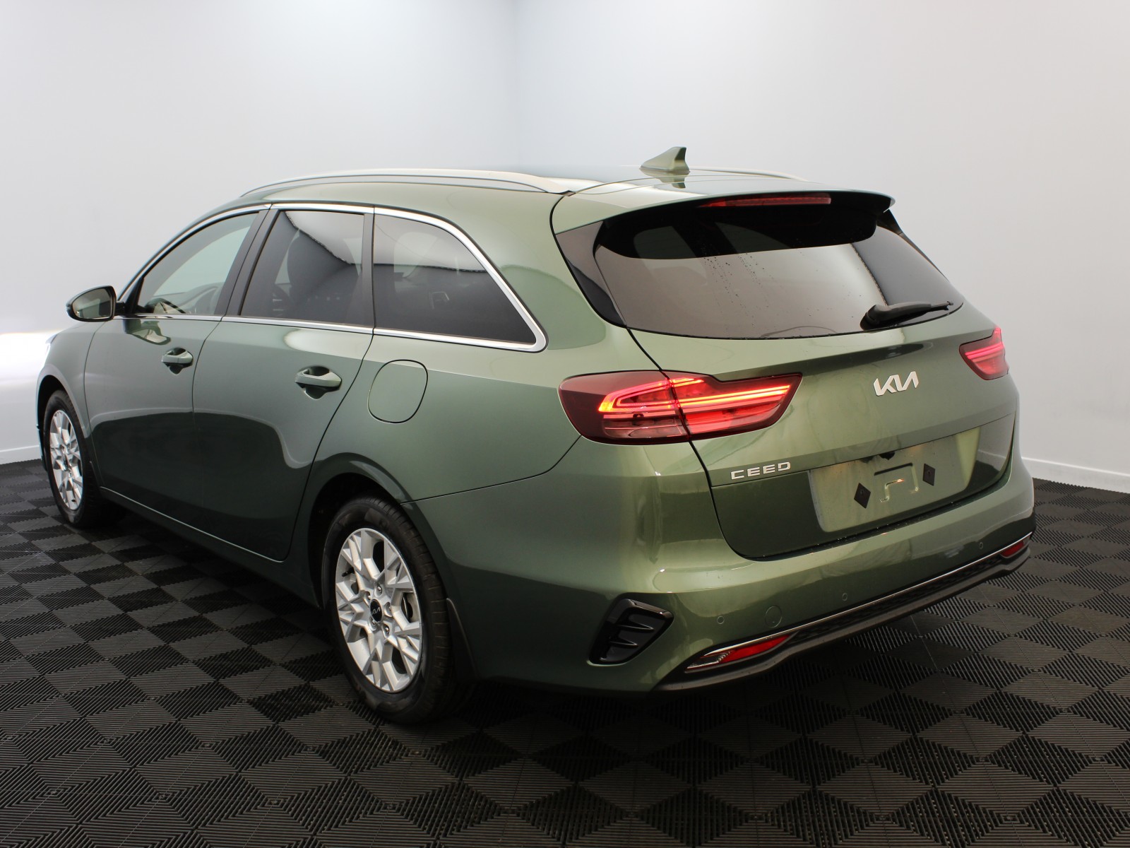 KIA - CEED SW MY21 - #181902 - 2