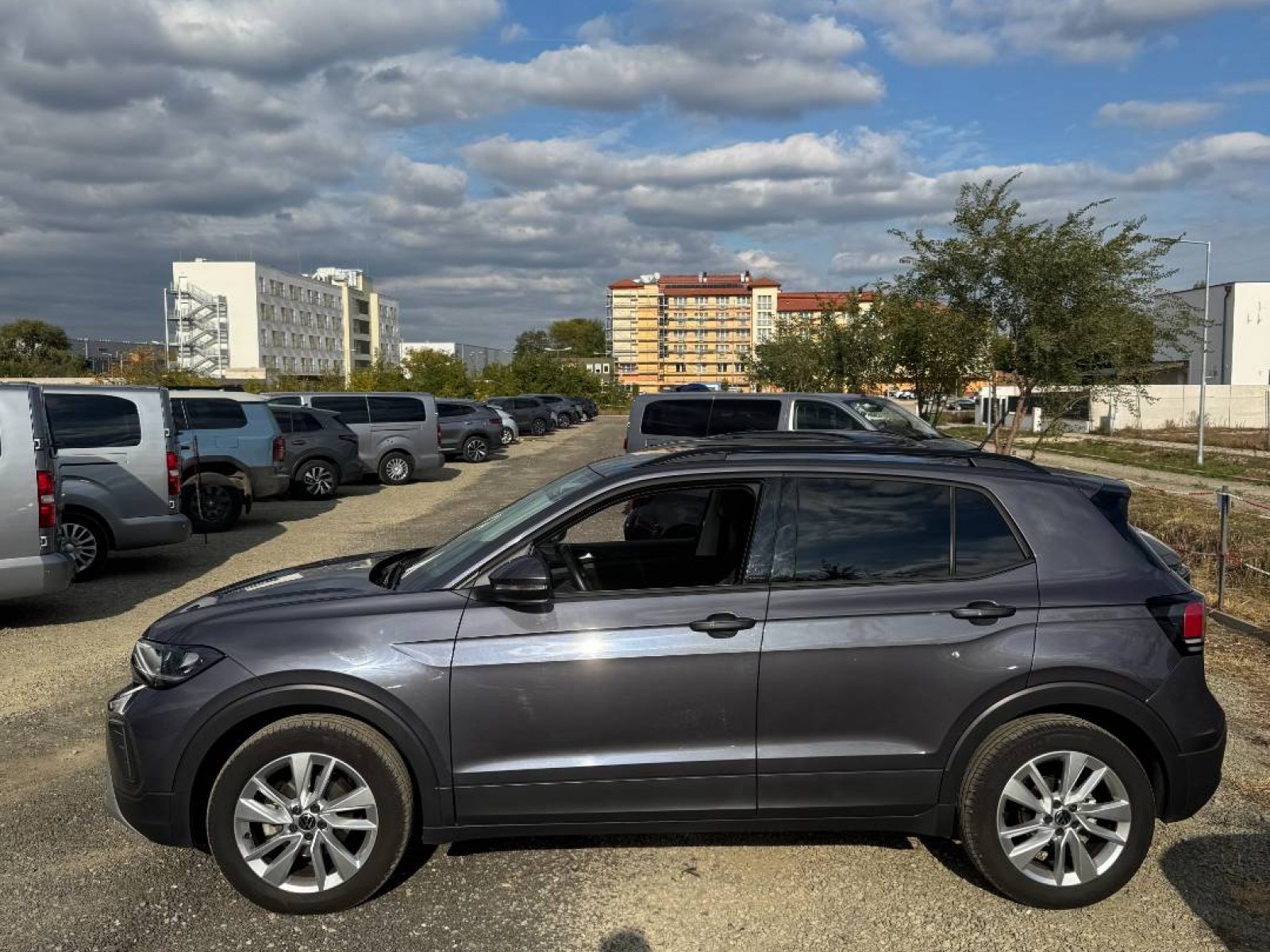 VOLKSWAGEN - T-CROSS - #843555 - 1