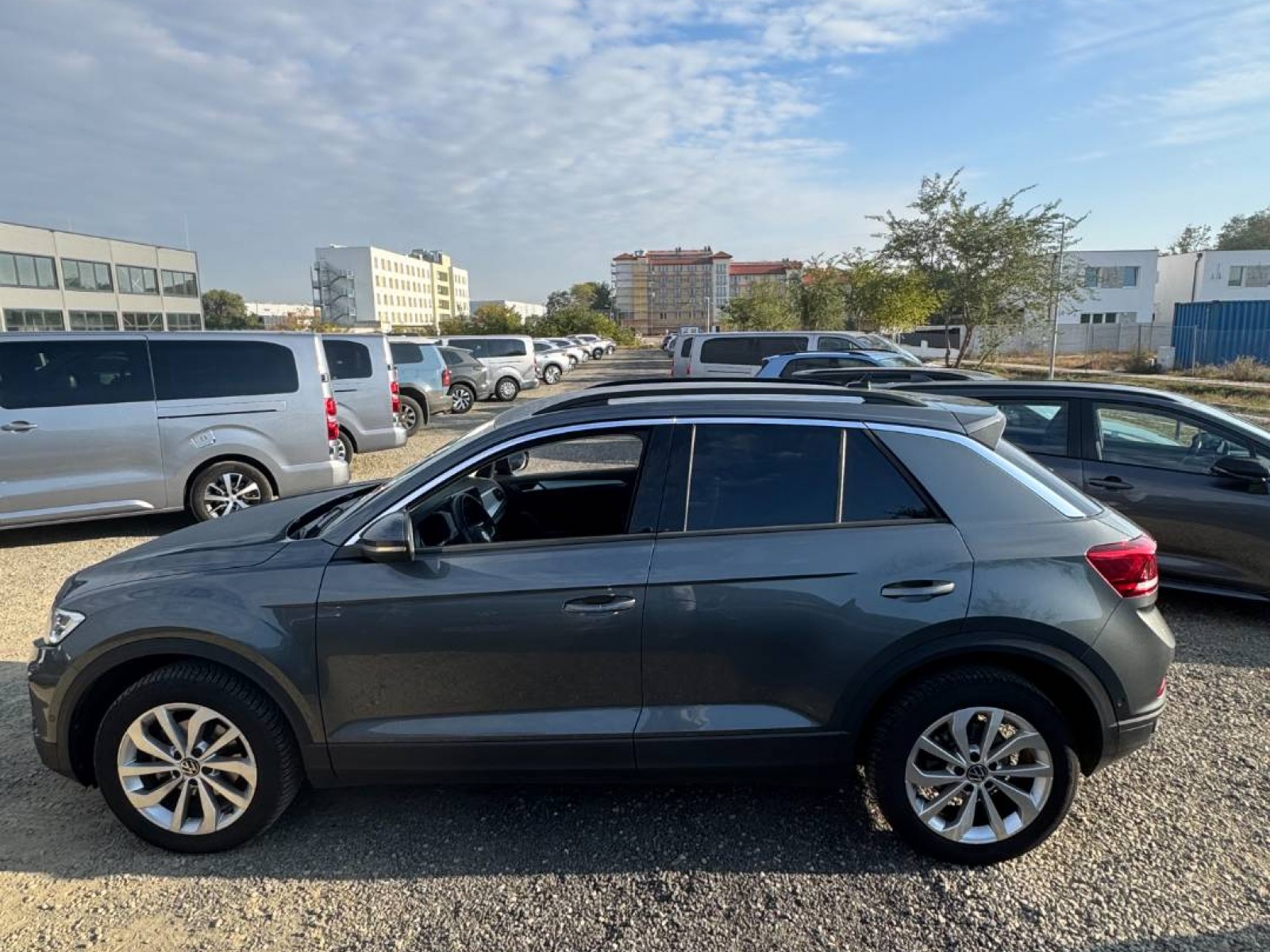 VOLKSWAGEN - T-ROC - #843619 - 0