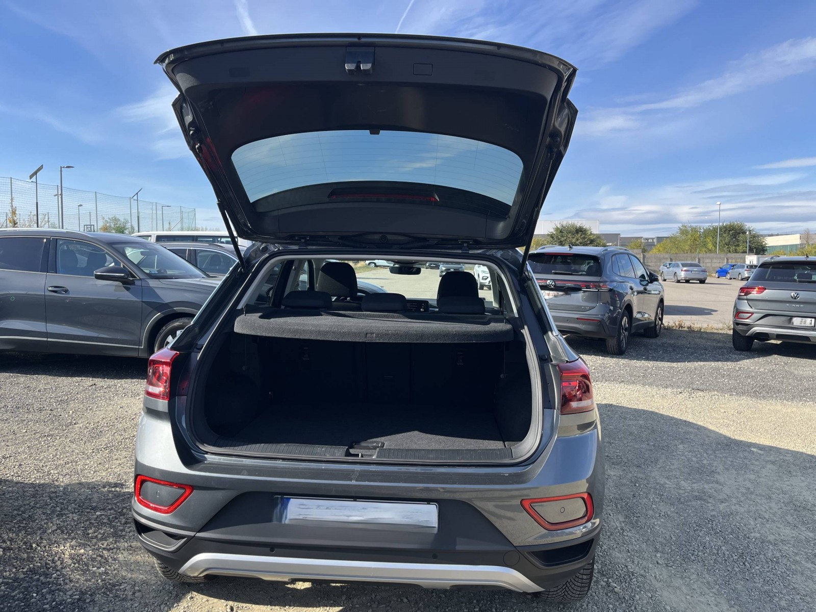 VOLKSWAGEN - T-ROC - #843652 - 4