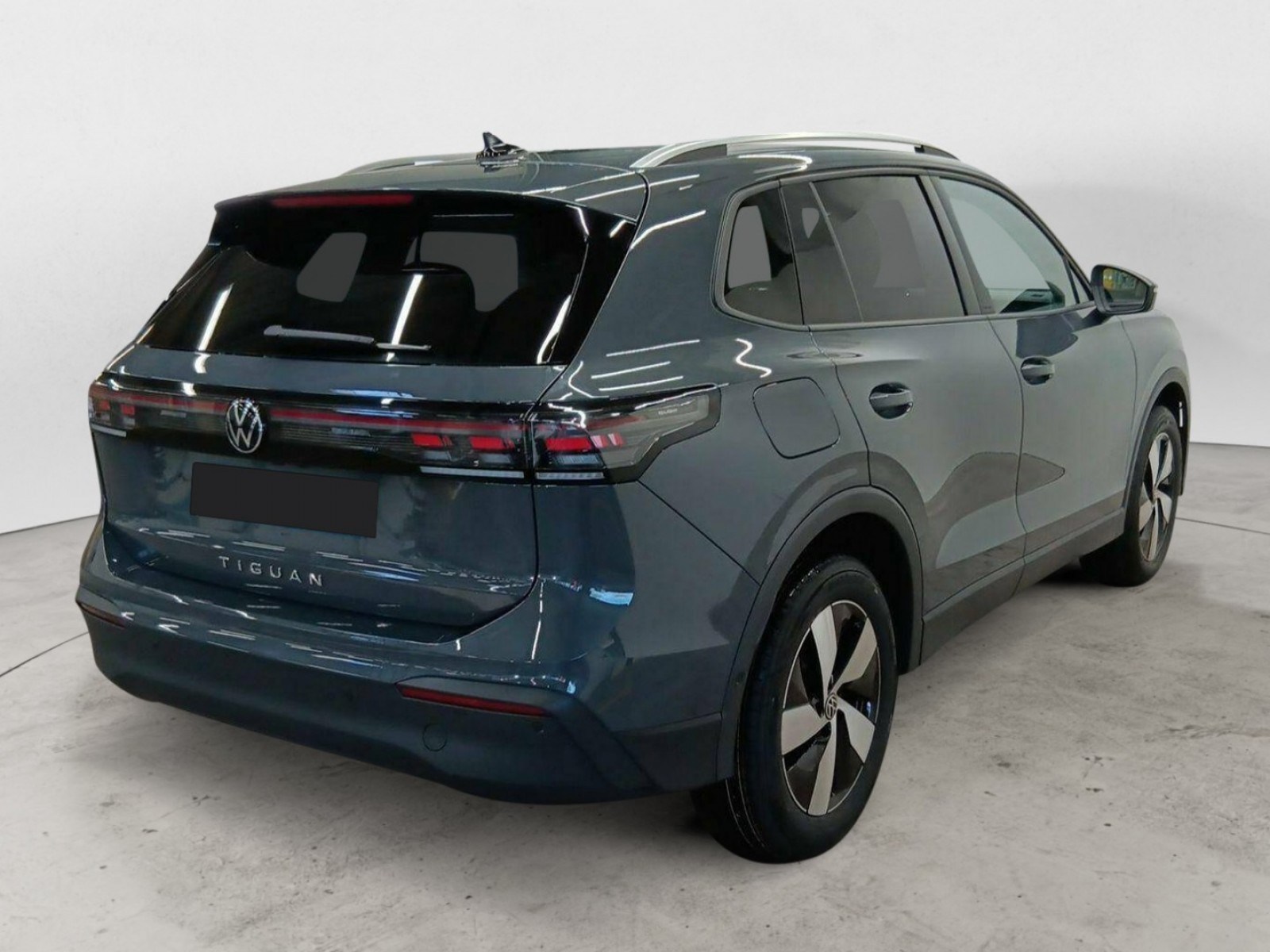 VOLKSWAGEN - TIGUAN - #843609 - 15