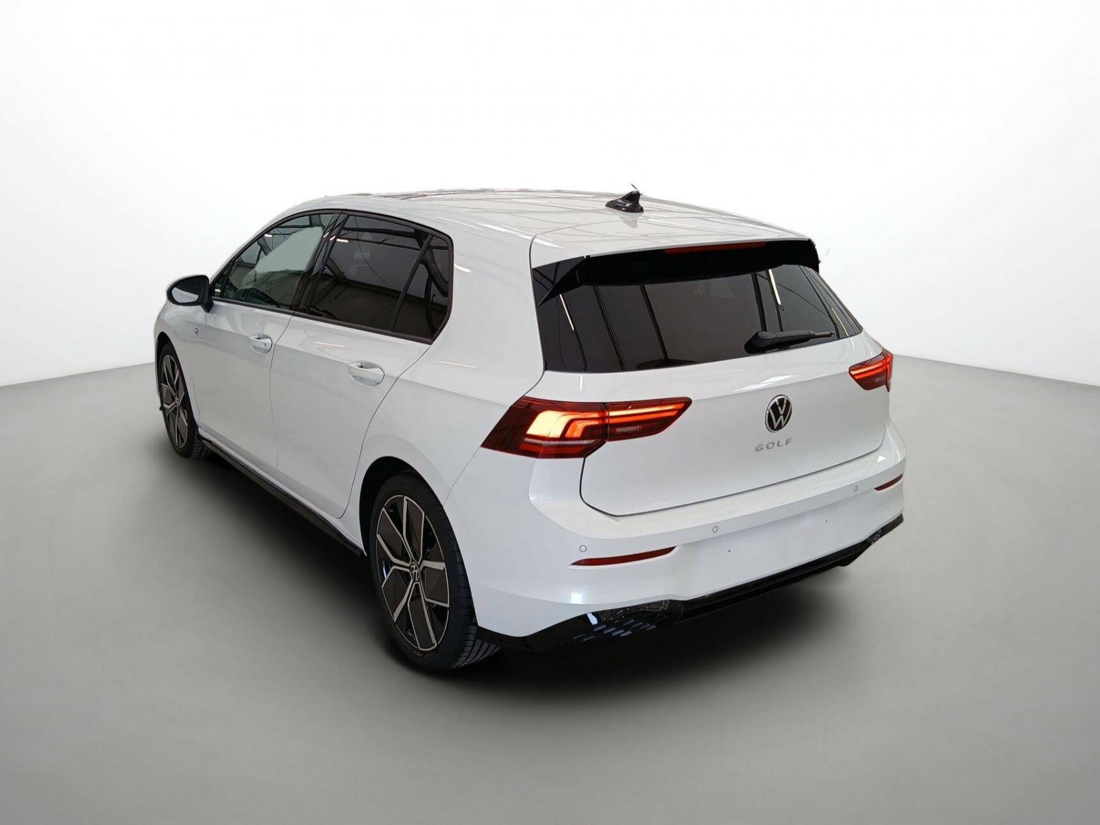 VOLKSWAGEN - GOLF - #625372 - 2