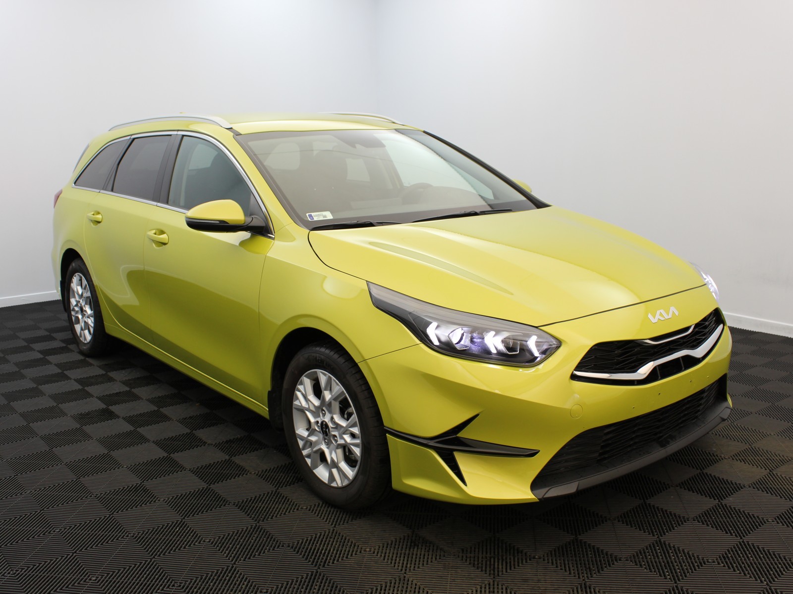 KIA - CEED SW MY21 - #181903 - 1