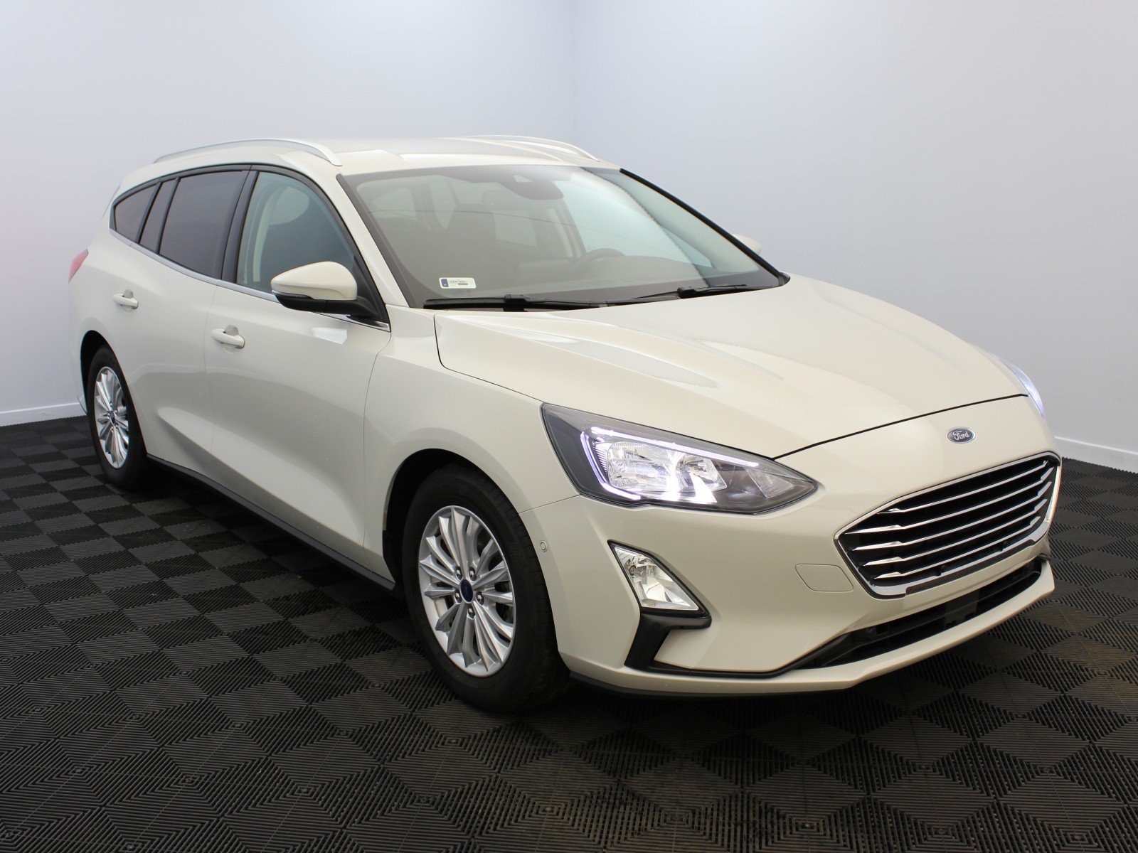 FORD - FOCUS SW - #181730 - 1