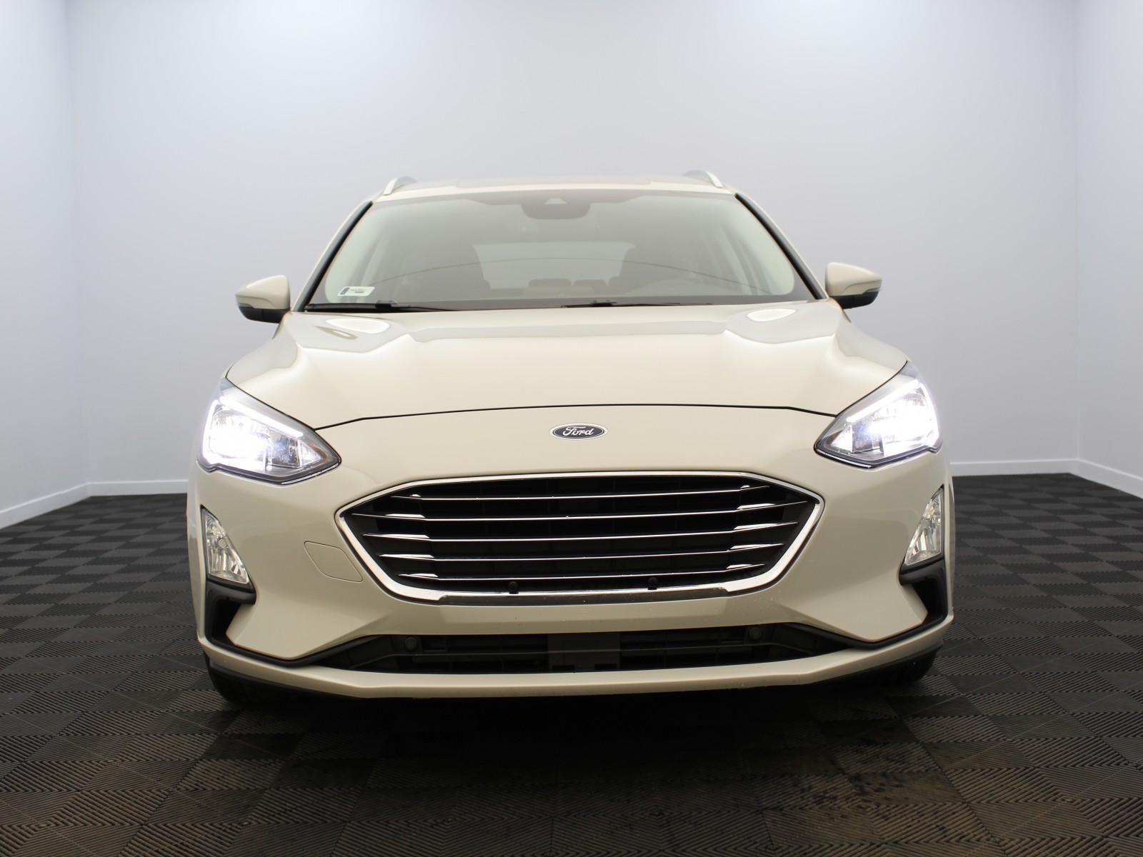 FORD - FOCUS SW - #181730 - 4