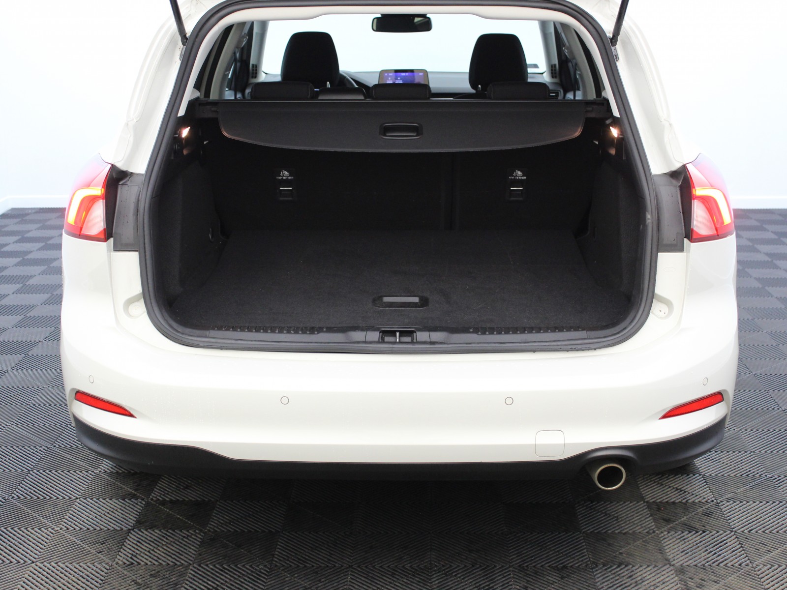 FORD - FOCUS SW - #181730 - 13