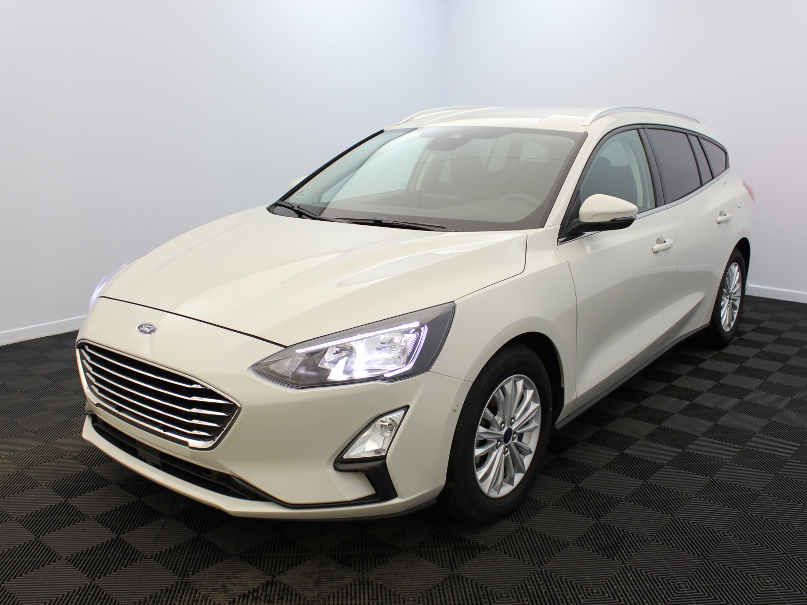 FORD - FOCUS SW - #181730 - 0